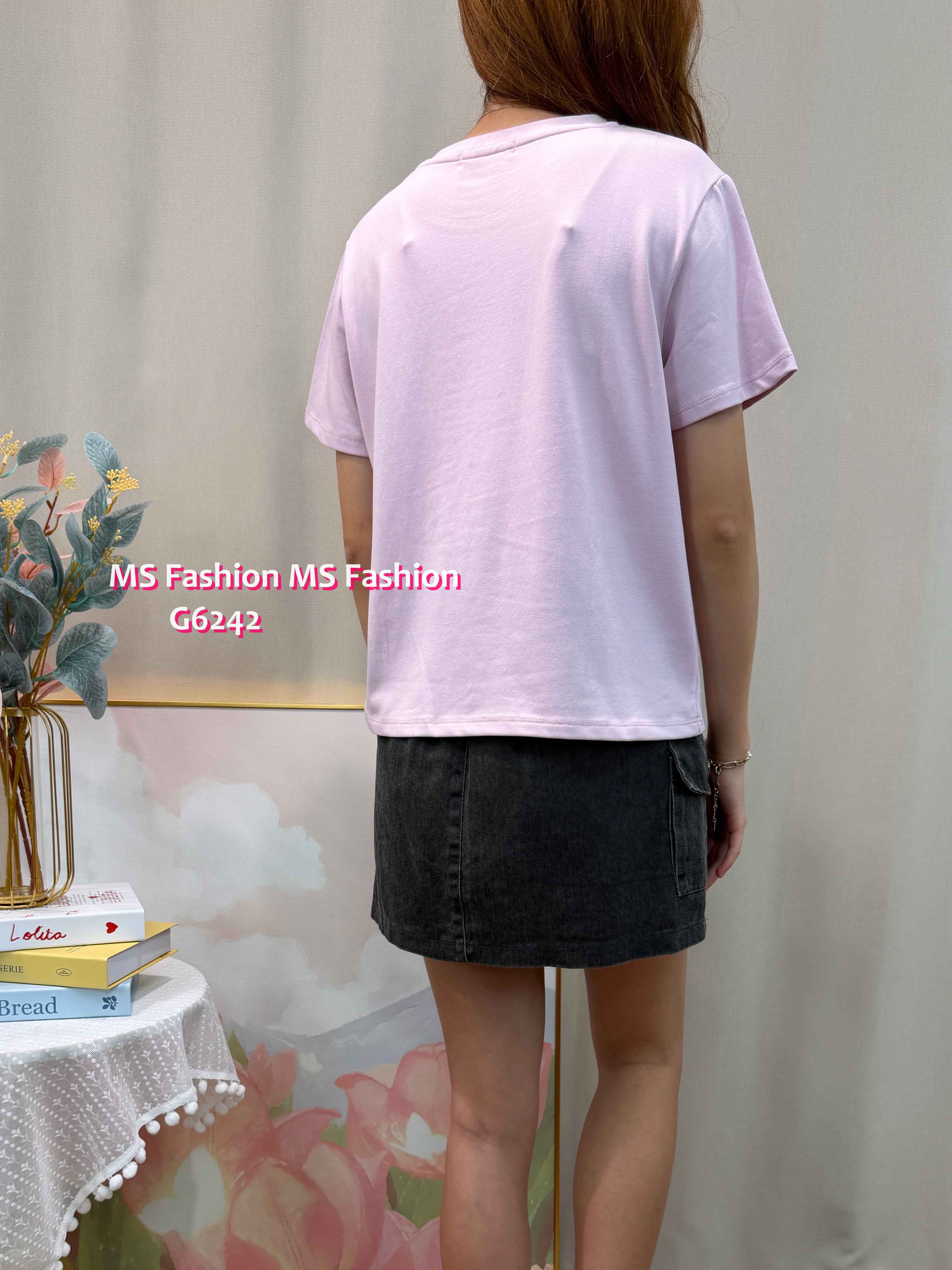 G6244 毛毛質感字母tee