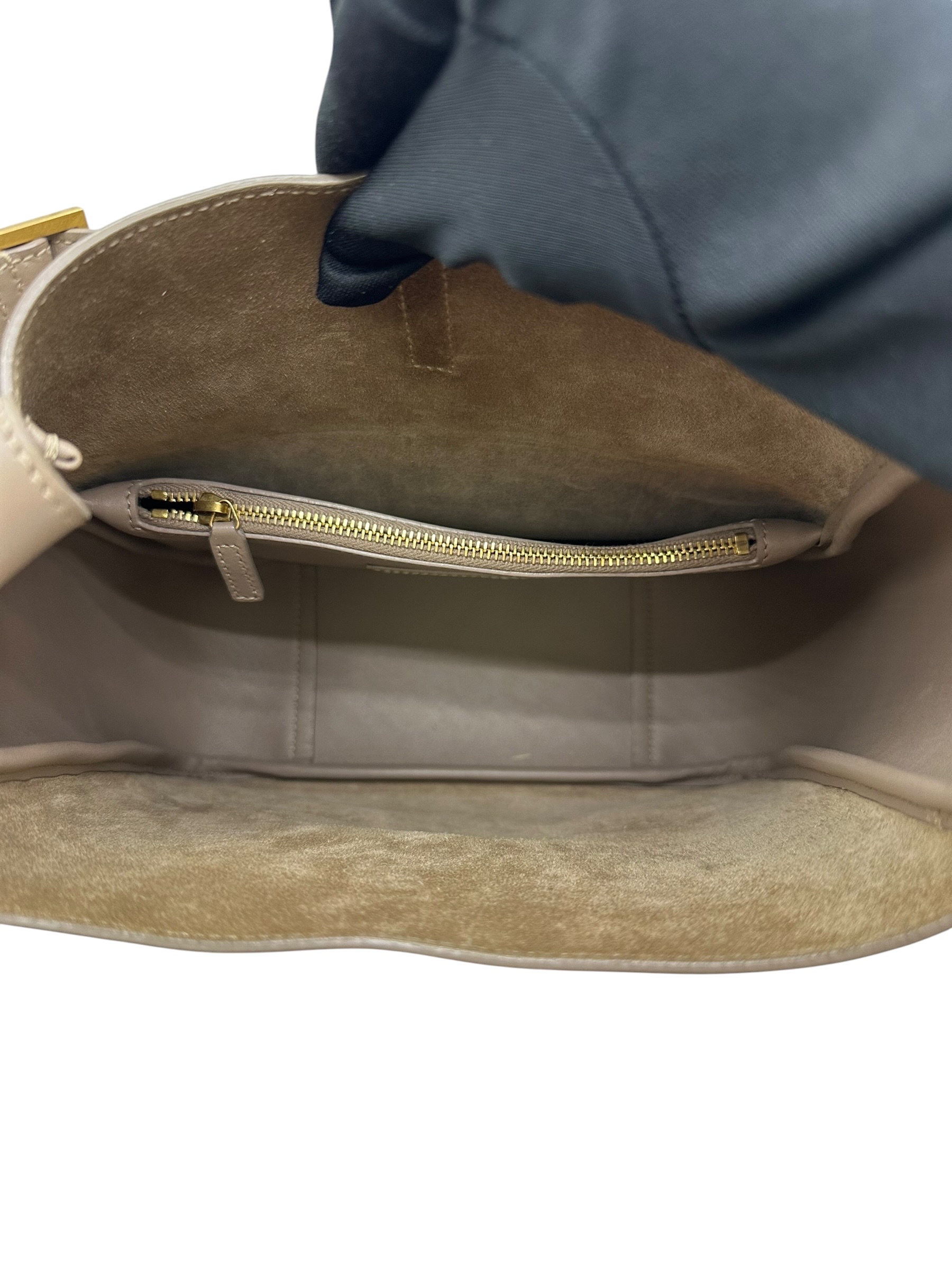 Pre-owned SAINT LAURENT Dust Bag / Product Code: 070609