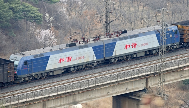 中國HXD1進口型重聯電力機車 長鳴N比