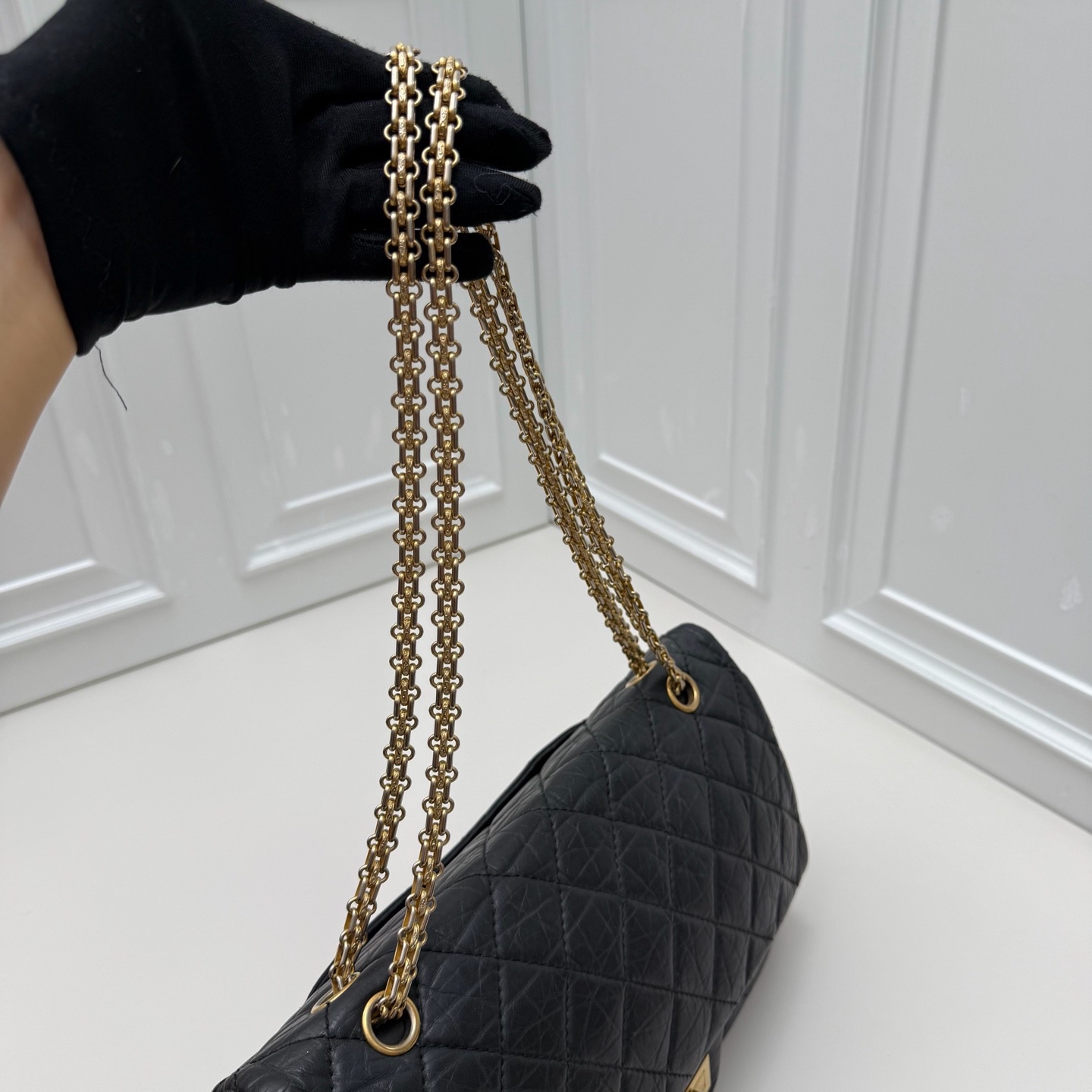 【預訂貨品】CHANEL黑金復古金扣腋下包