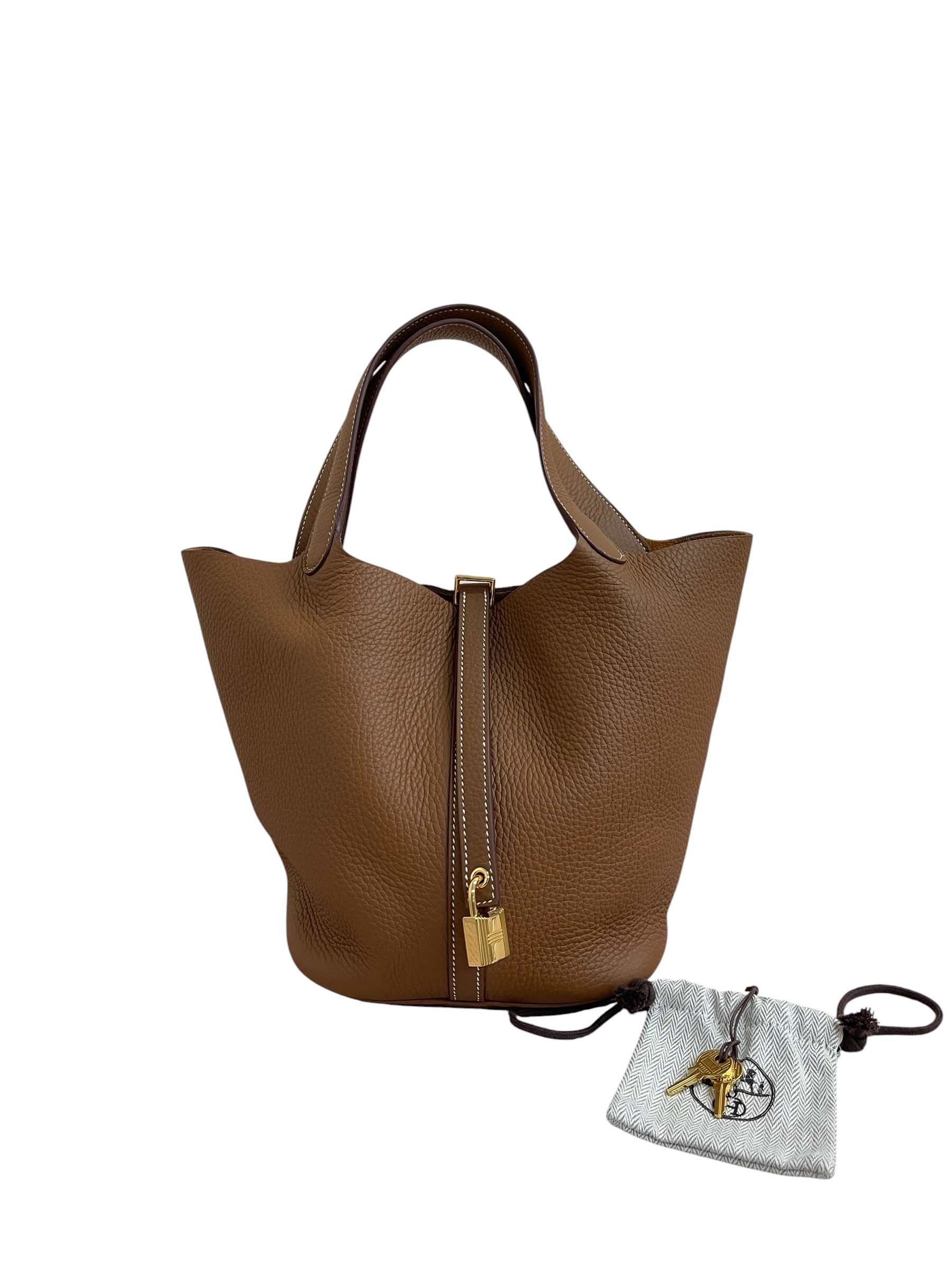 Pre-owned Hermes P22 / Stamp W / Product Code: 063009