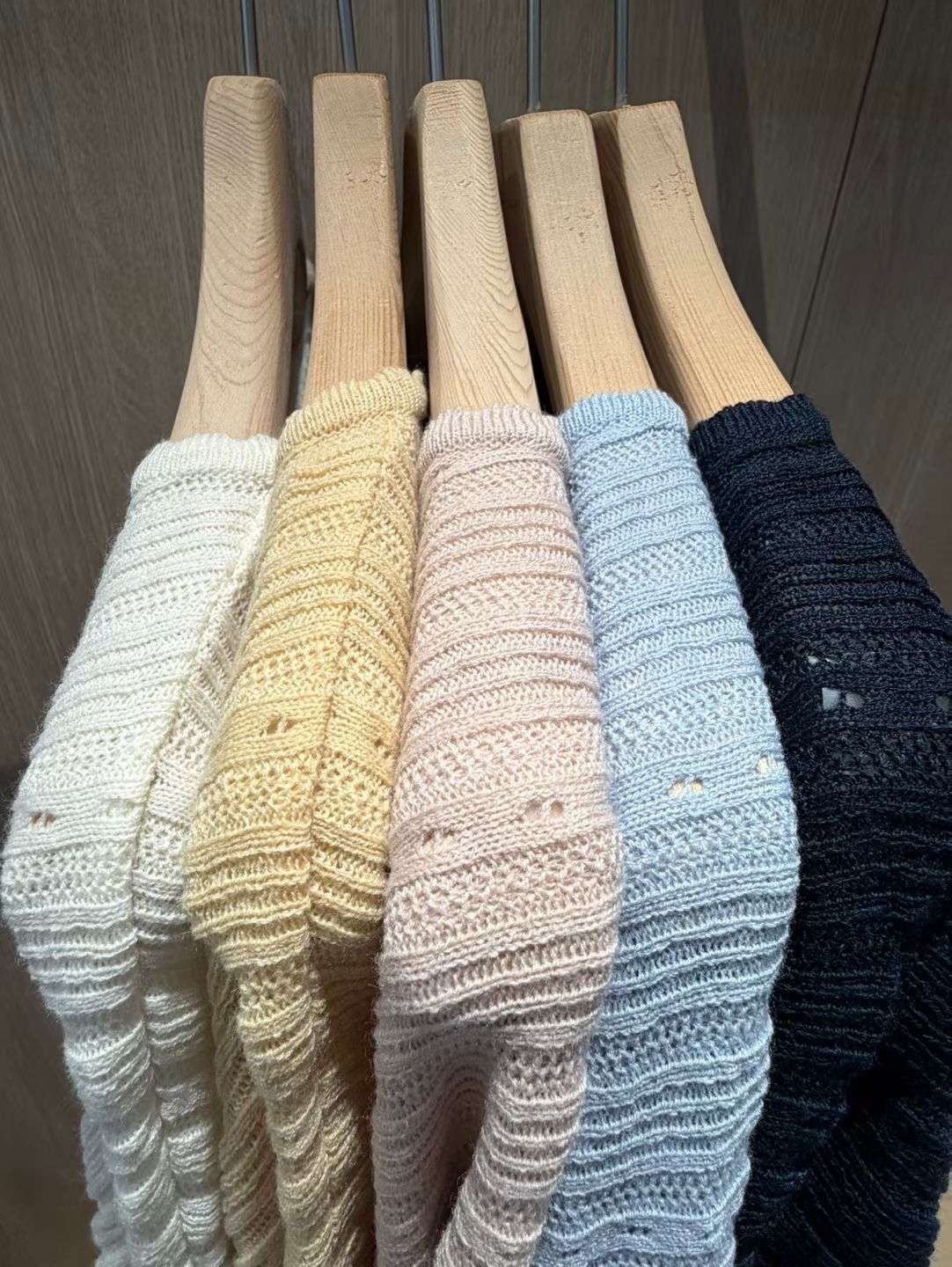 AW OS 輕巧通花波浪邊外套