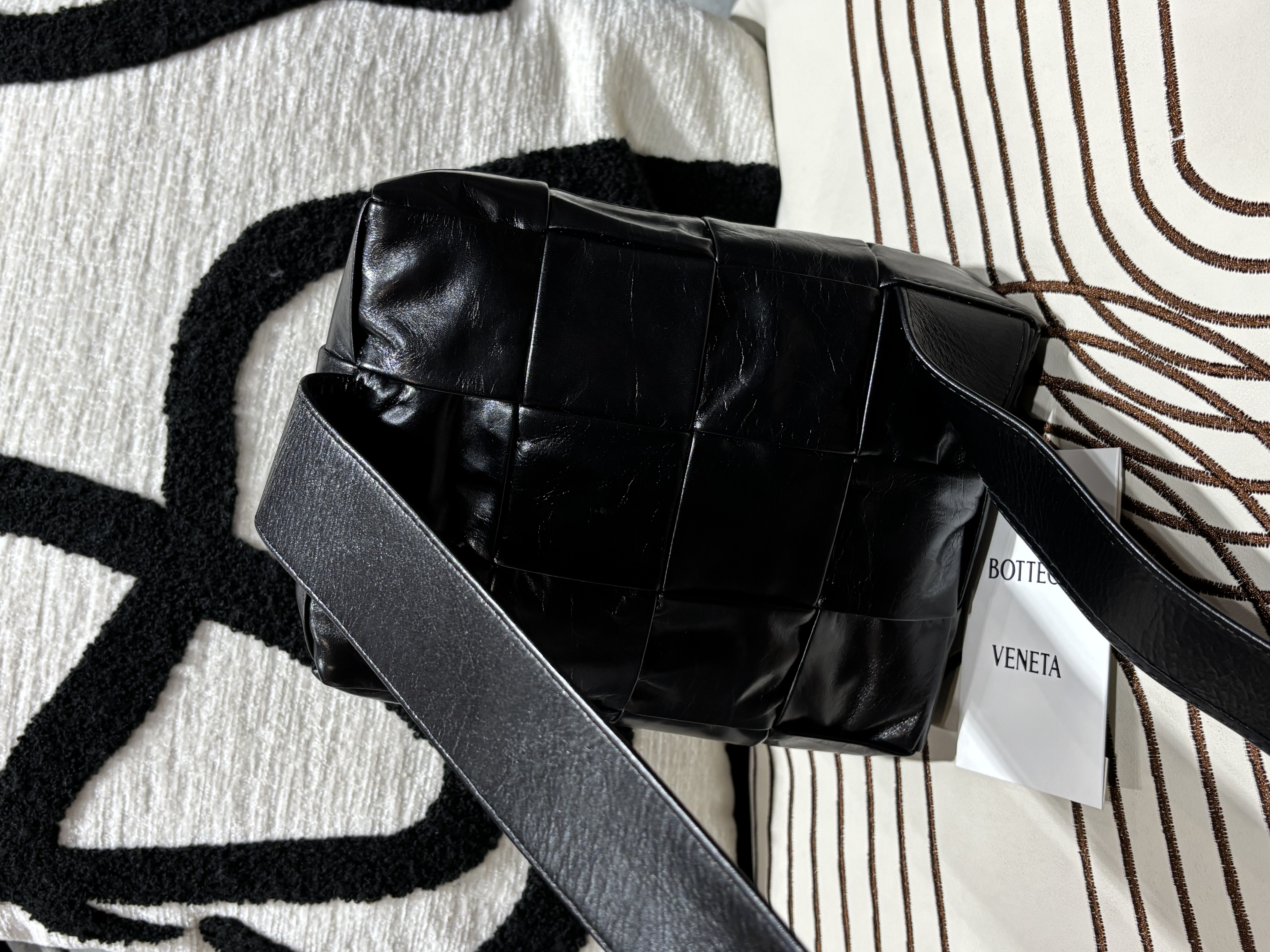 Bottega Veneta BV waist bag Cassette Sling Crossbody Bag Black ✨ 100%Authentic, 98%new ✅Booklet ✅Dust bag