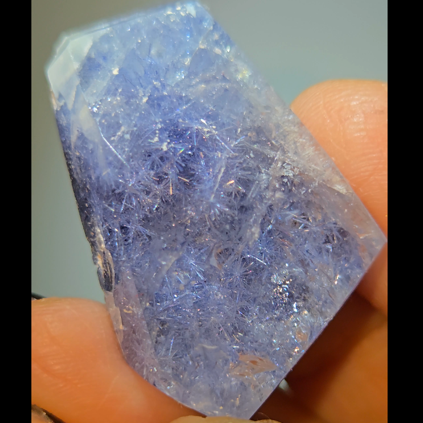 Dumortierite half-polished stone - DM59
