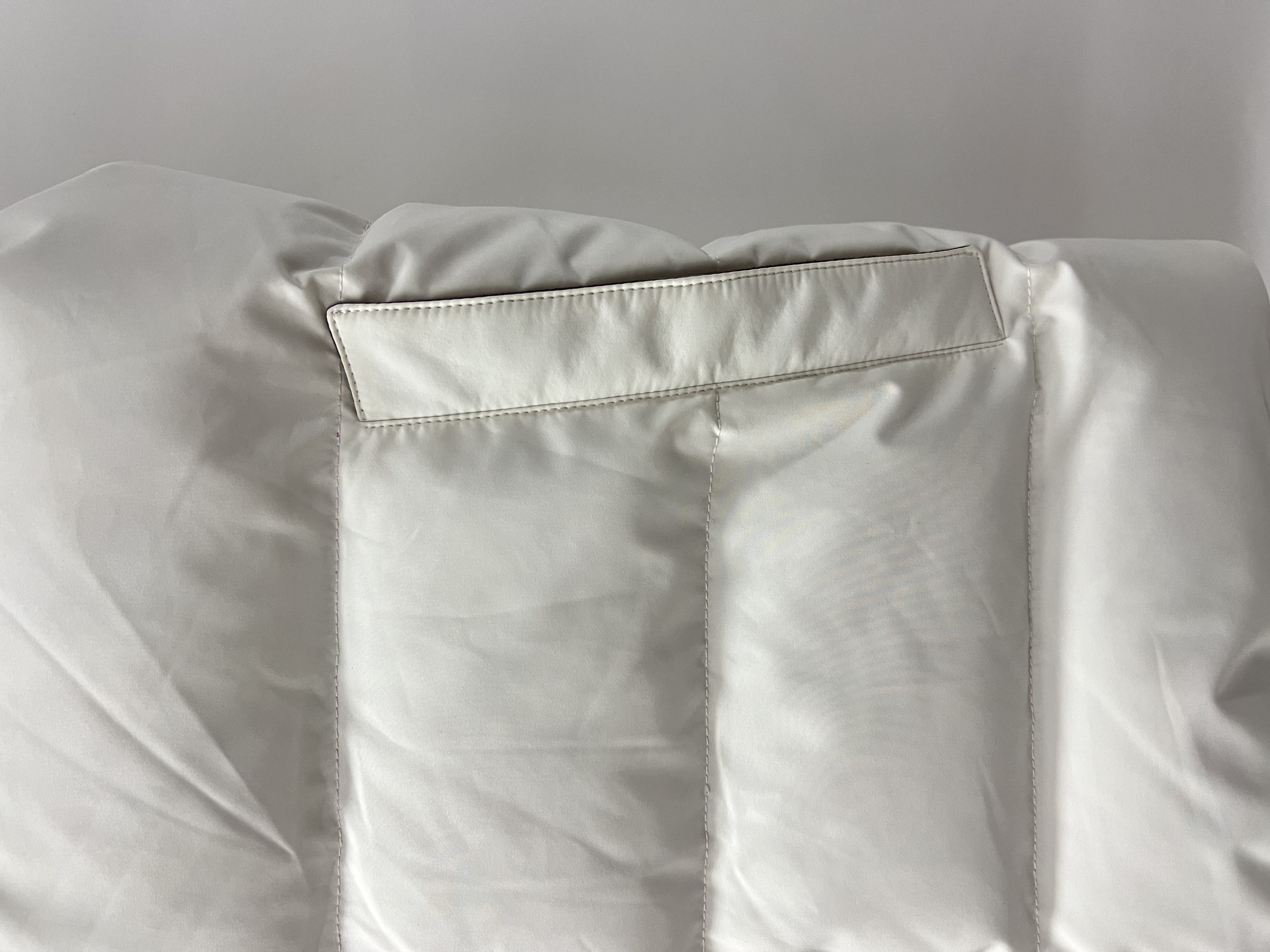 Pre-owned Loro Piana white down vest / Product Code: 26042625