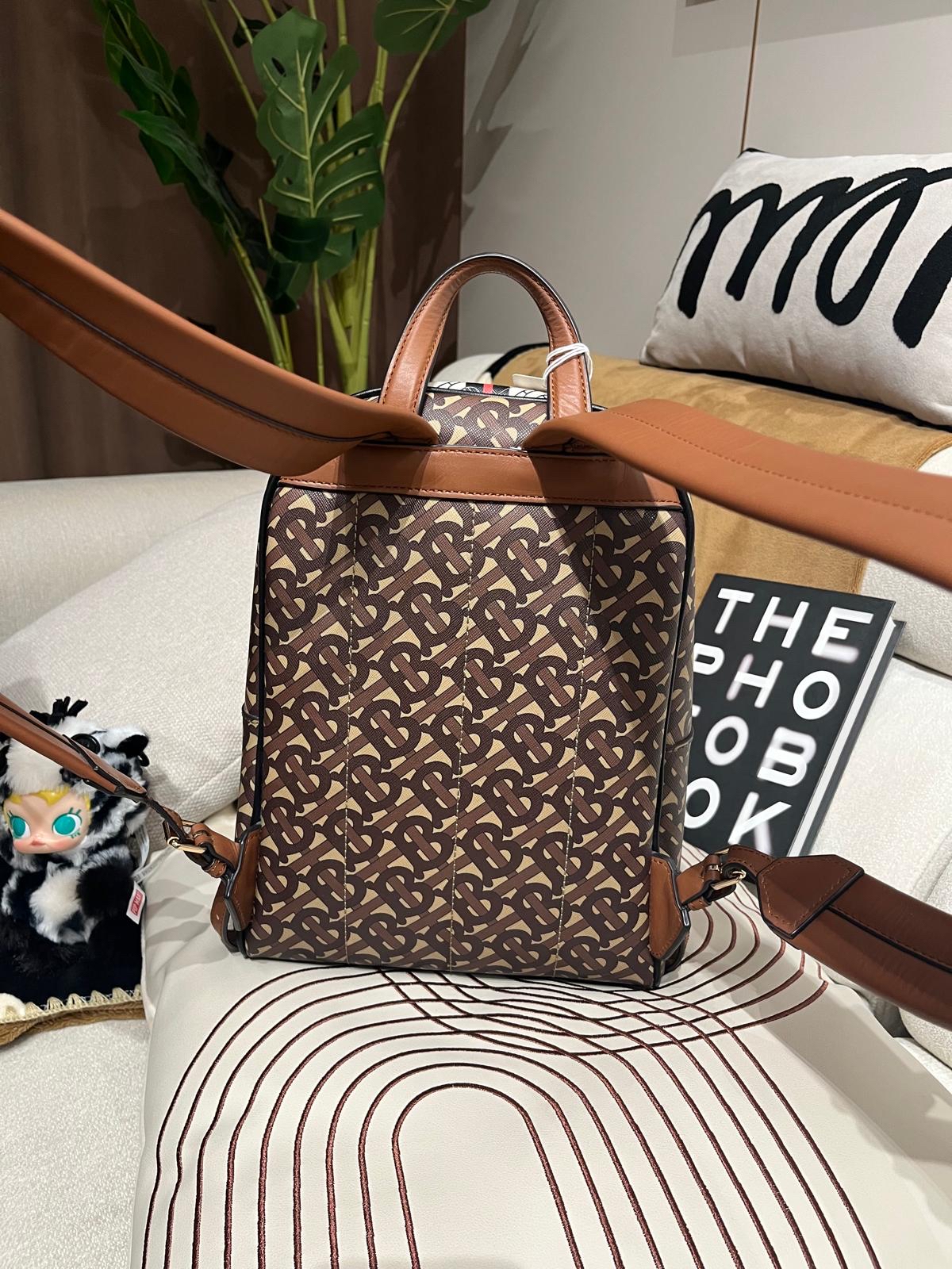 BURBERRY backpack JETT TB Monogram Stripe Bridle 100%Authentic,95%new✅dust bag 