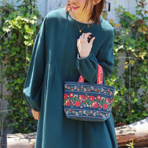 日本品牌🗾印度🇮🇳製造東歐傳統刺繡設計手拎帆布包現貨😍