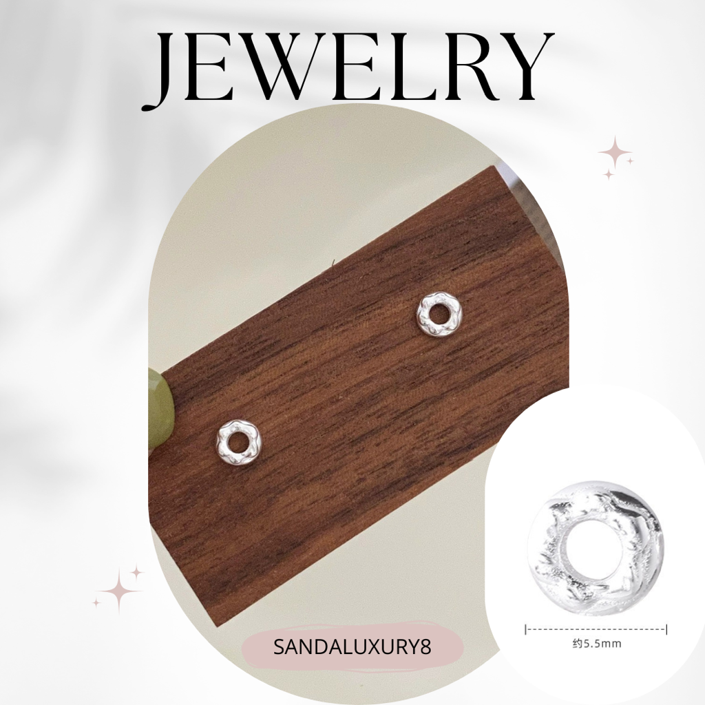 Bread Design Silver stud earrings