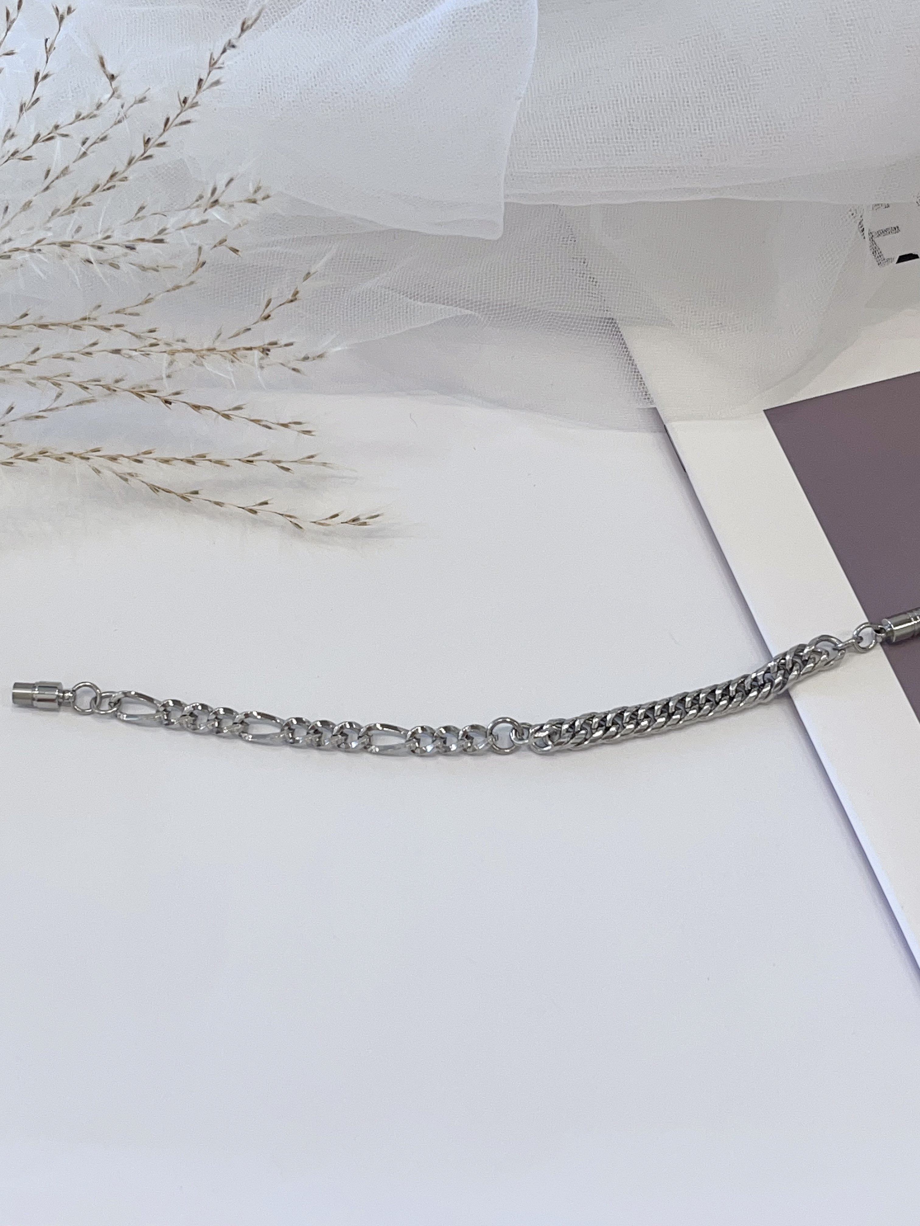 不同设计纯链吸铁手链