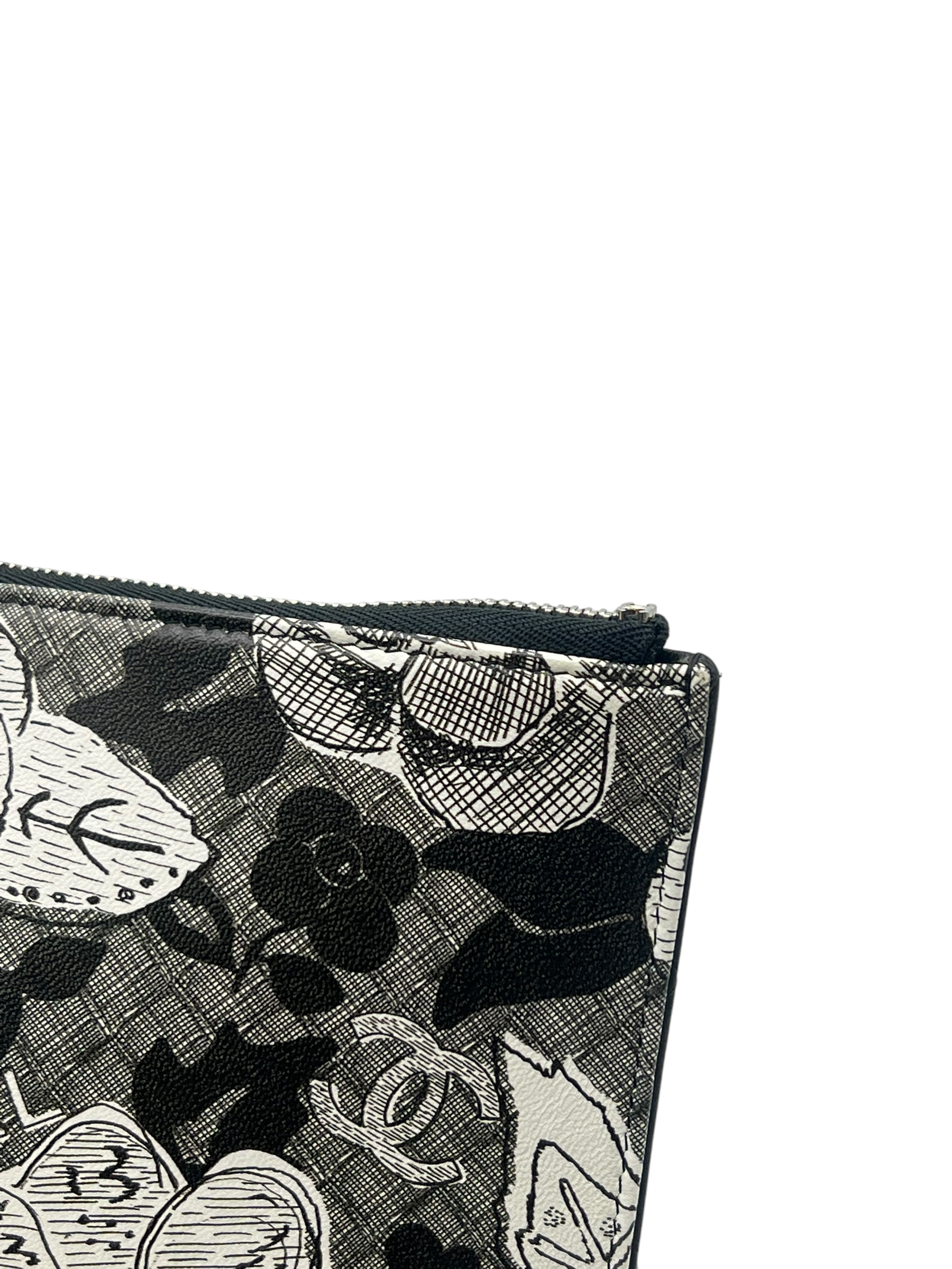 Pre-Owned CHANEL Camellia Printed Pouch / Product Code: 26051913
