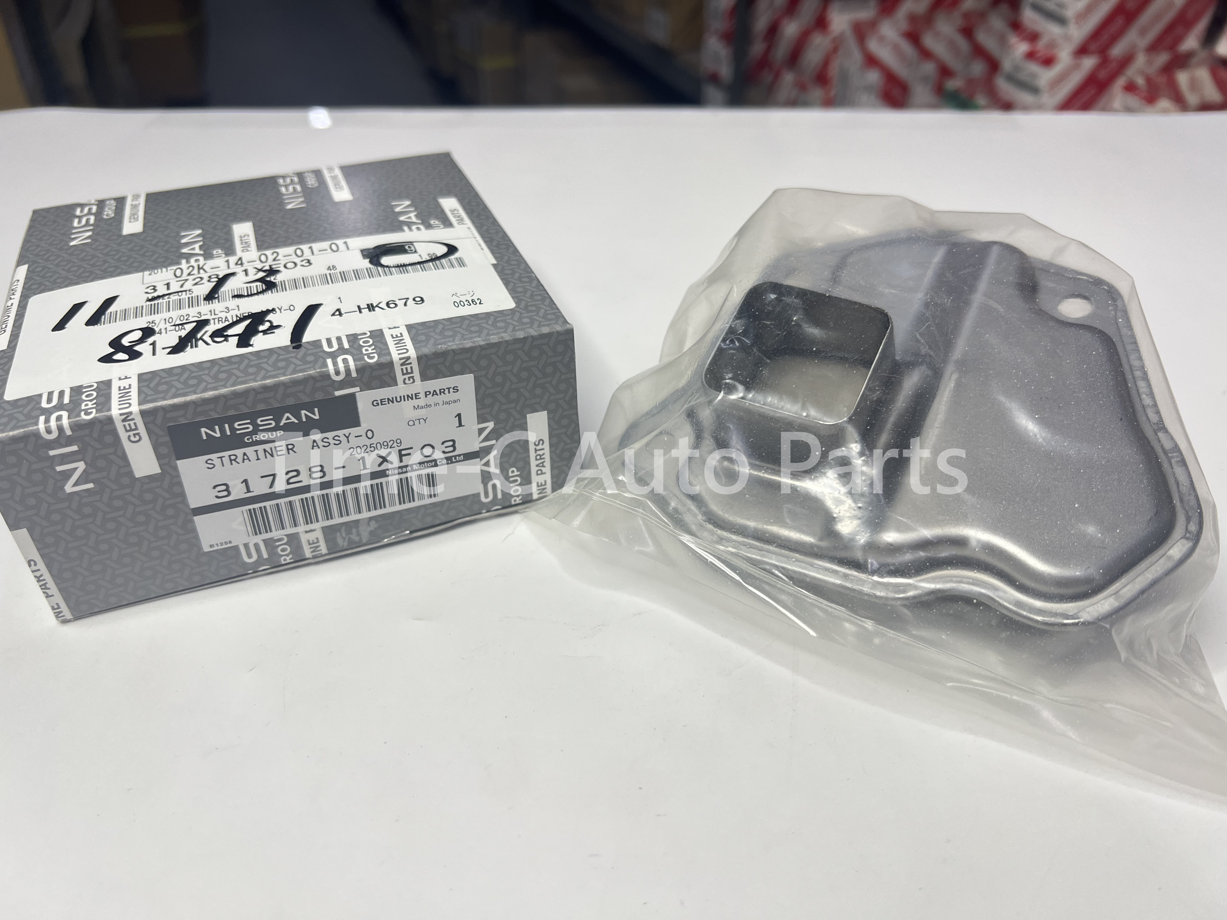 波箱格 31728-1XF03 - Nissan Serena