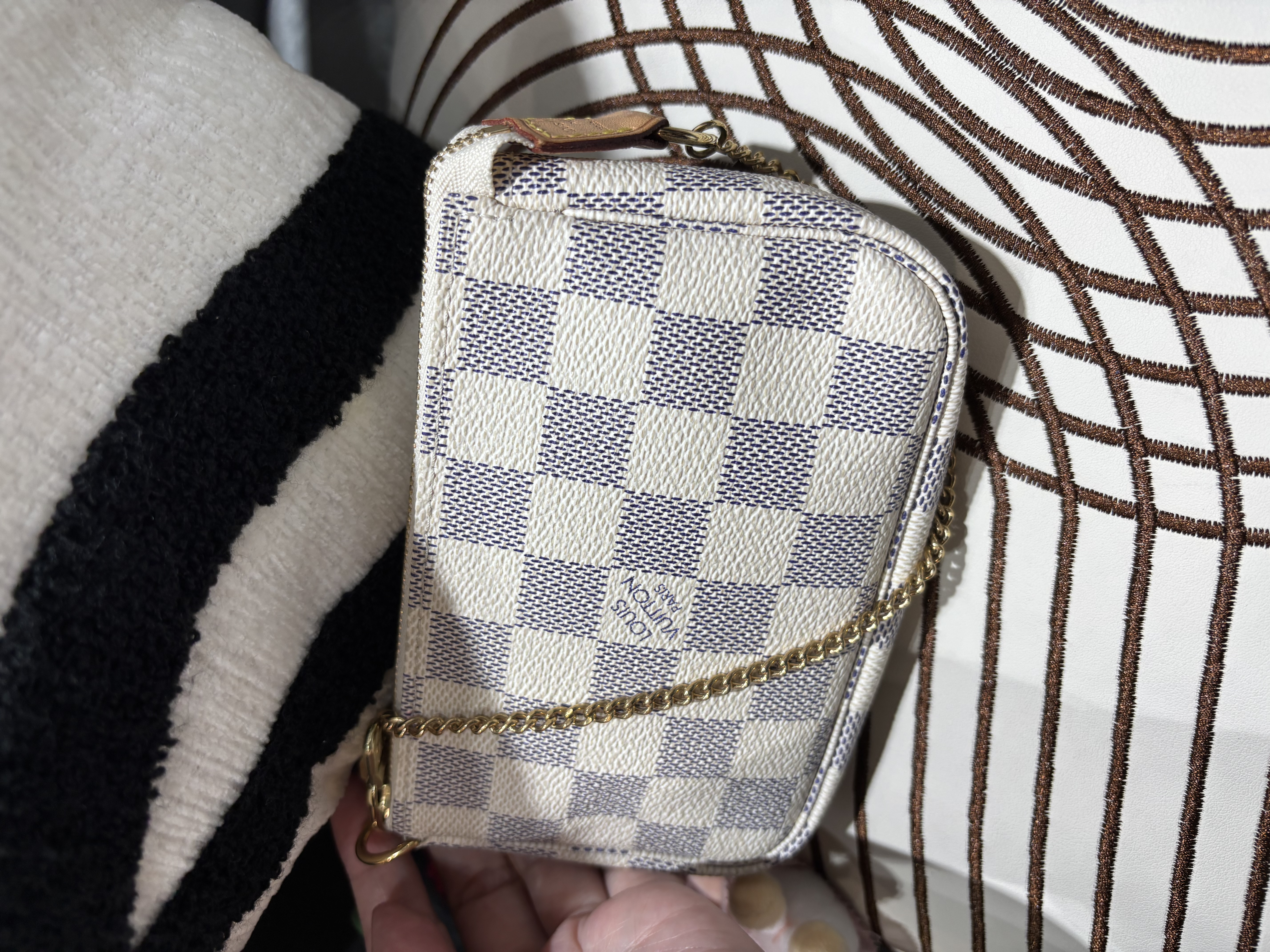 Lv mini pochette