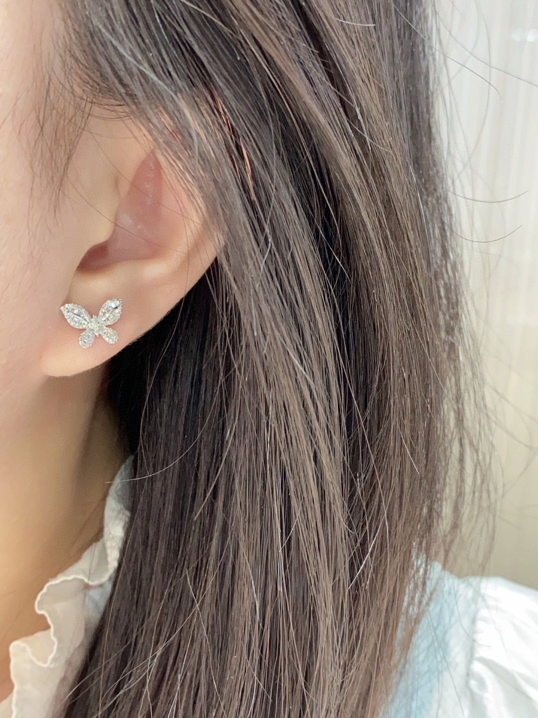 18K Diamond Earrings 