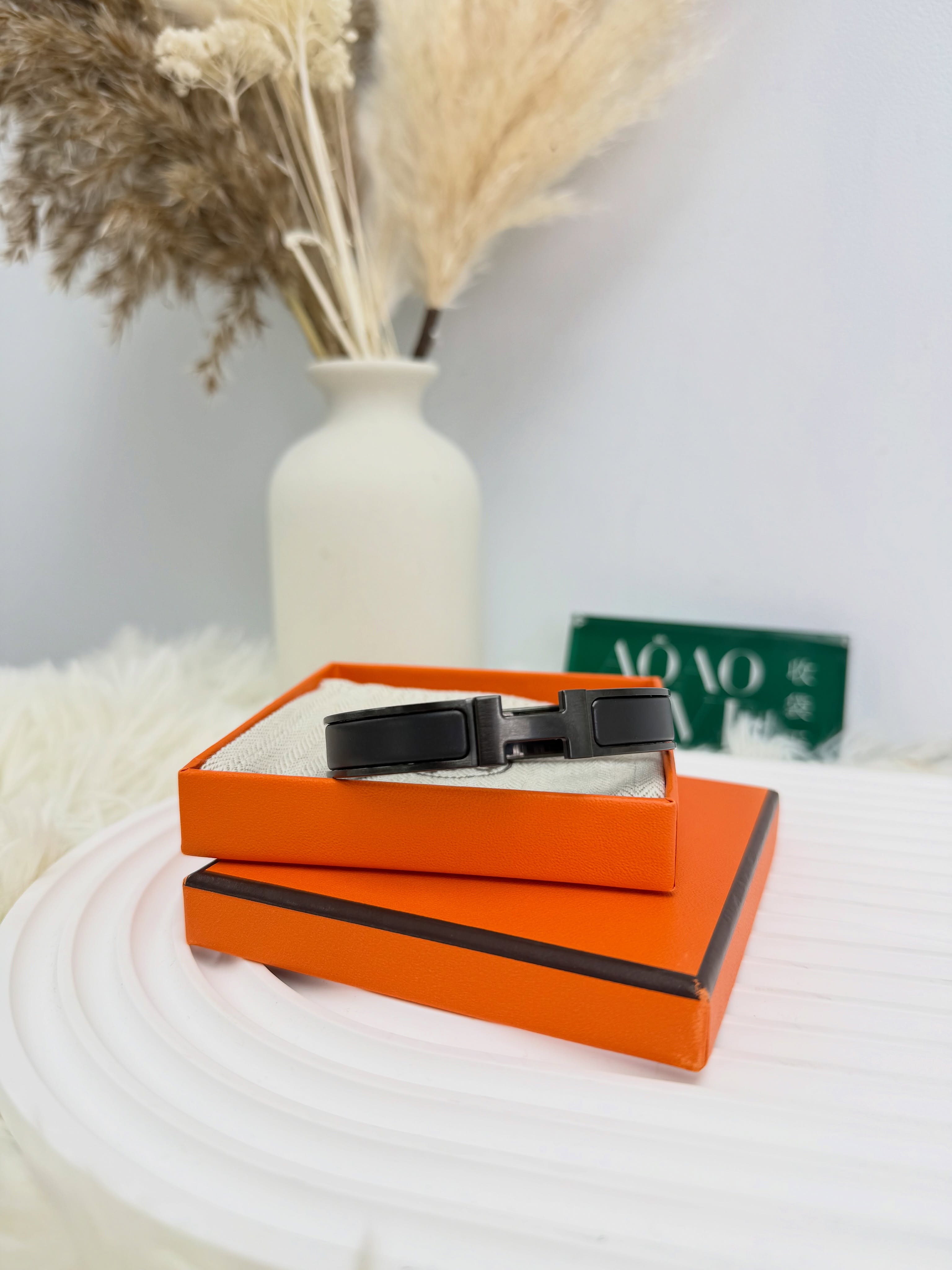 Hermes👜 PRE OWNED 🛍️全黑 黑武士H手鈪🖤有塵袋有盒