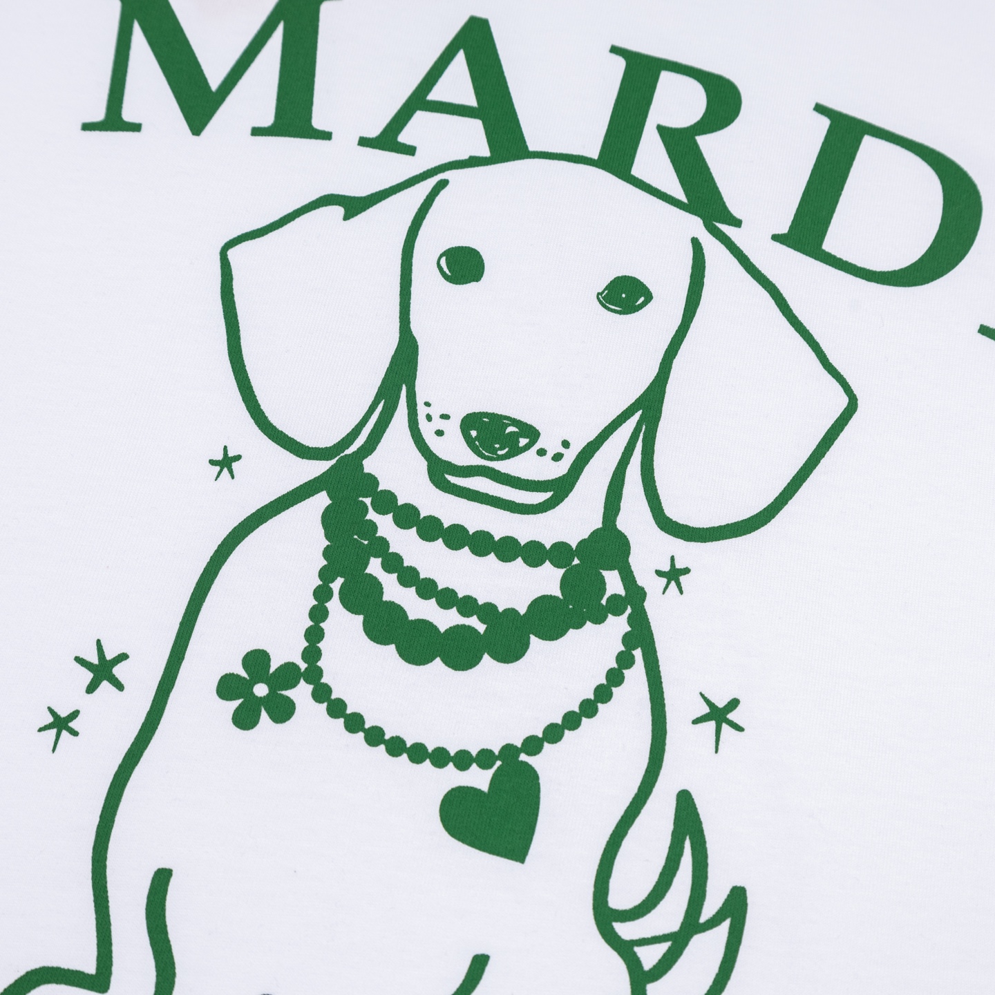 Mardi Mercredi Swing The Tail Ddanji Pearl Necklace T-shirt