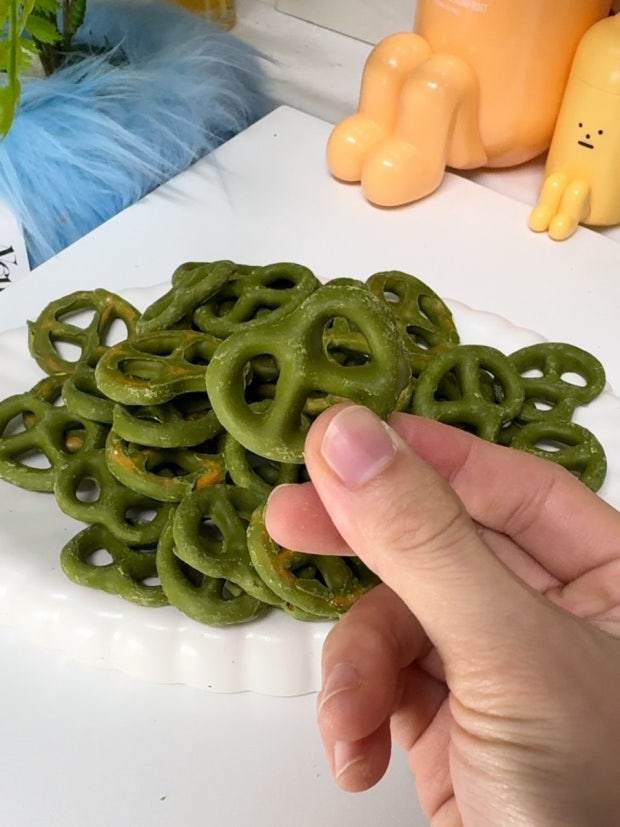 韓國 OSULLOC 香濃抹茶 脆皮蝴蝶餅 70g / 包｜Matcha Pretzel