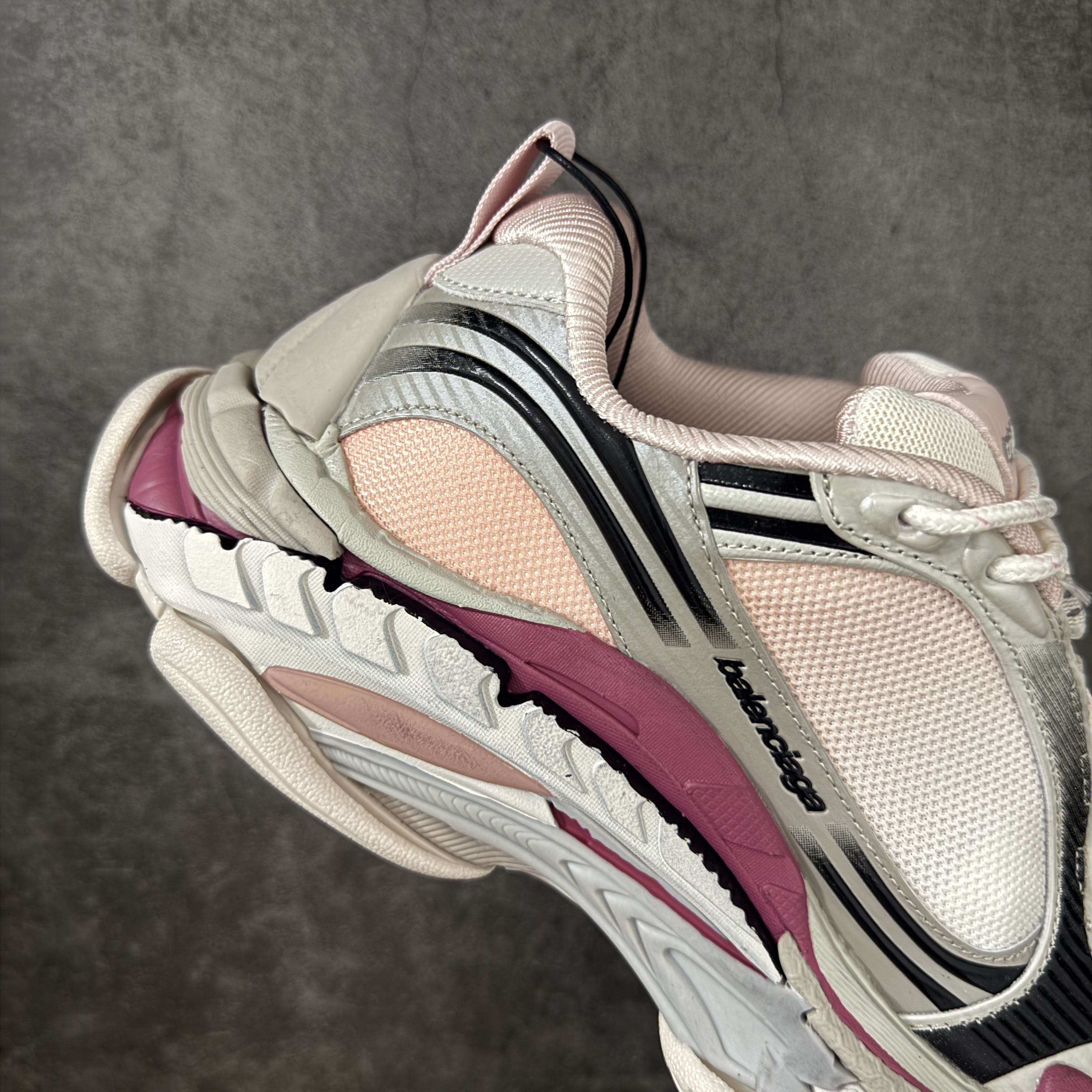 Balenciaga Triple S.2 Gradient 