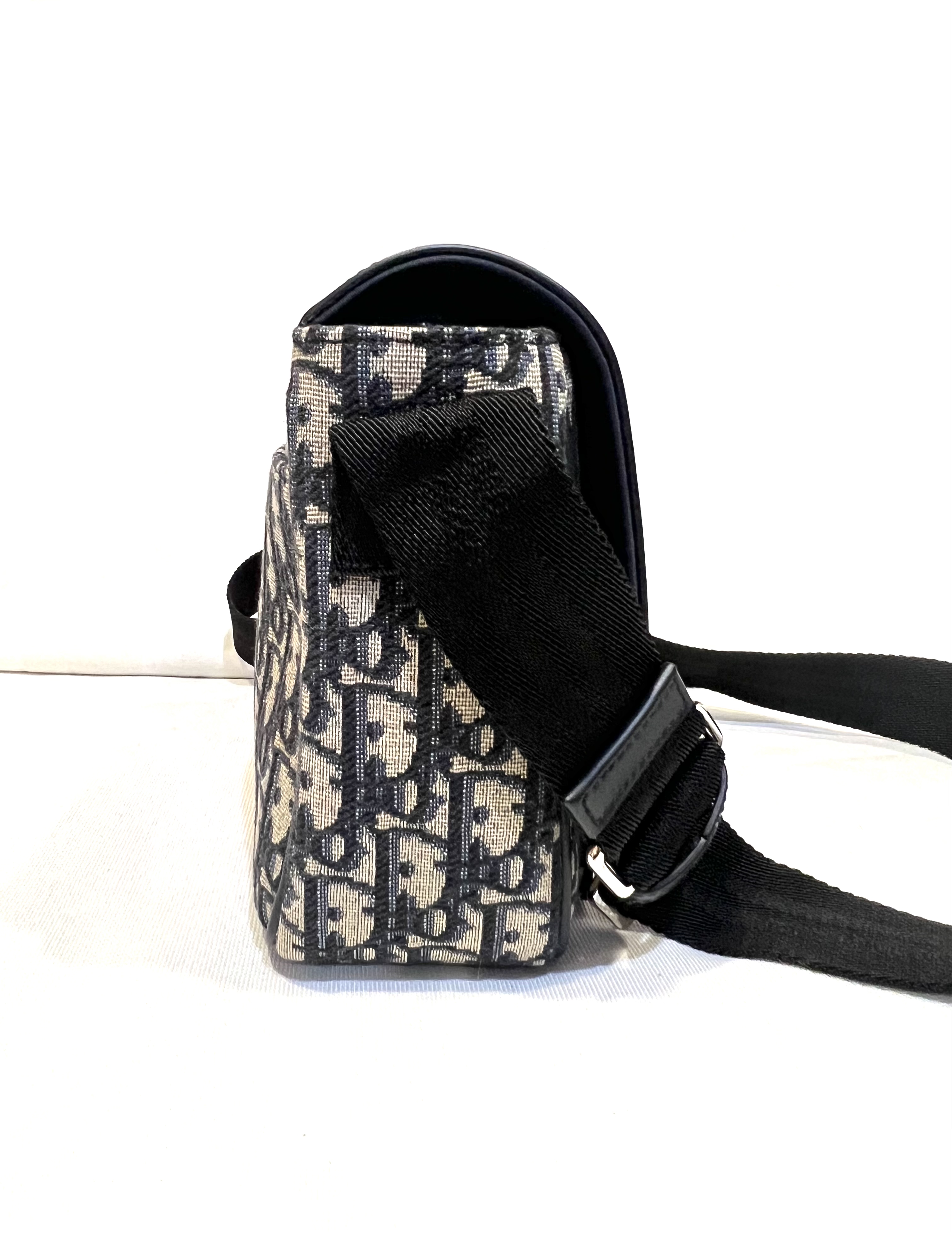 Pre-Owned Dior Oblique / Product Code: 26041117