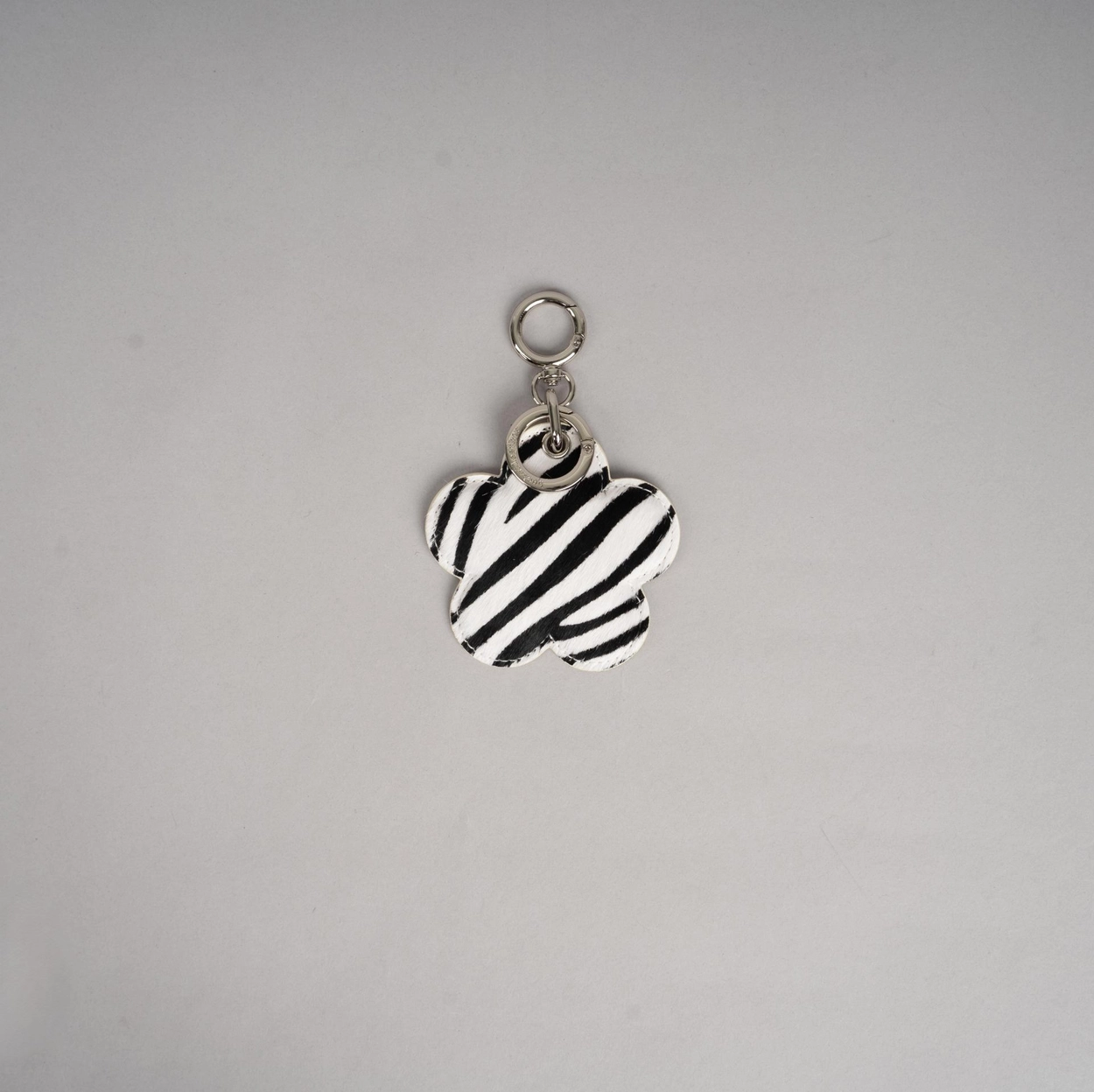 【26SS】 預訂_Flower Mirror Keyring By Bucks & leather