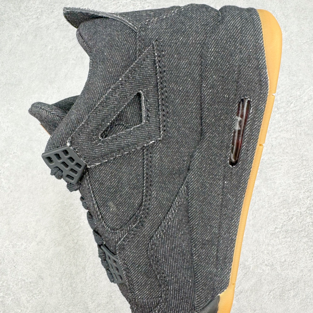 Levi's x Air Jordan 4 Retro 'White Denim' AO2571-001