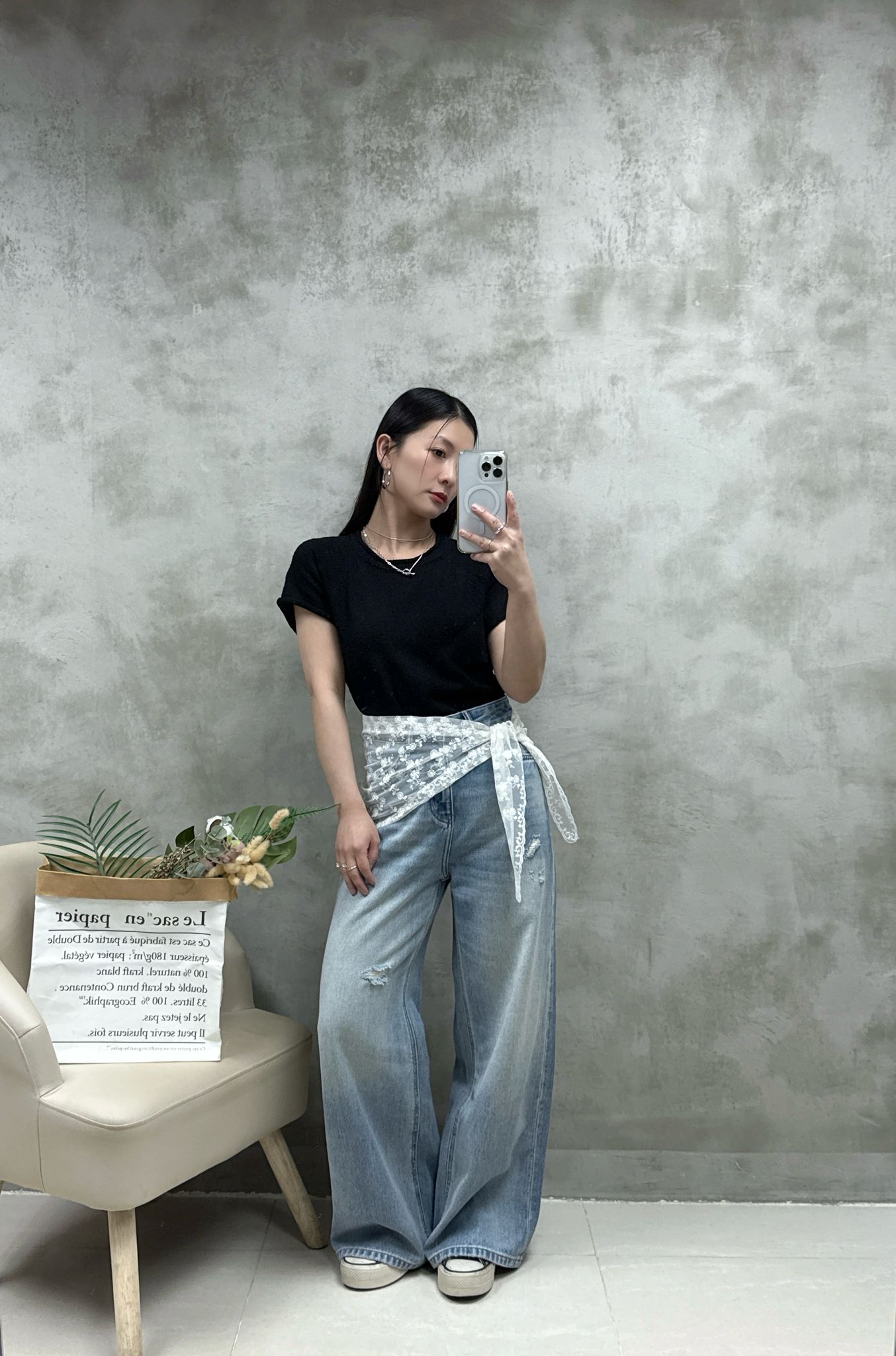 A09 捲邊凈色針織Top