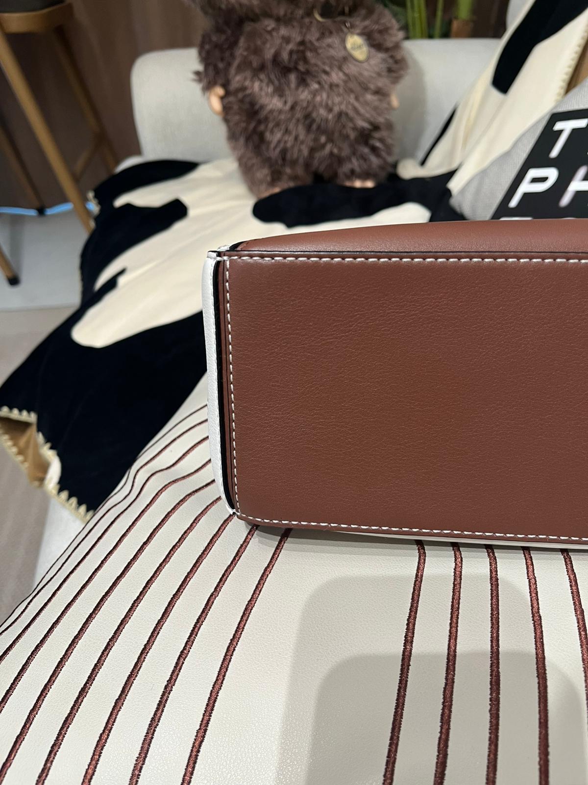 Loewe puzzle small calfskin 100%Authentic,98%new ✅strap✅booklet✅dust bag