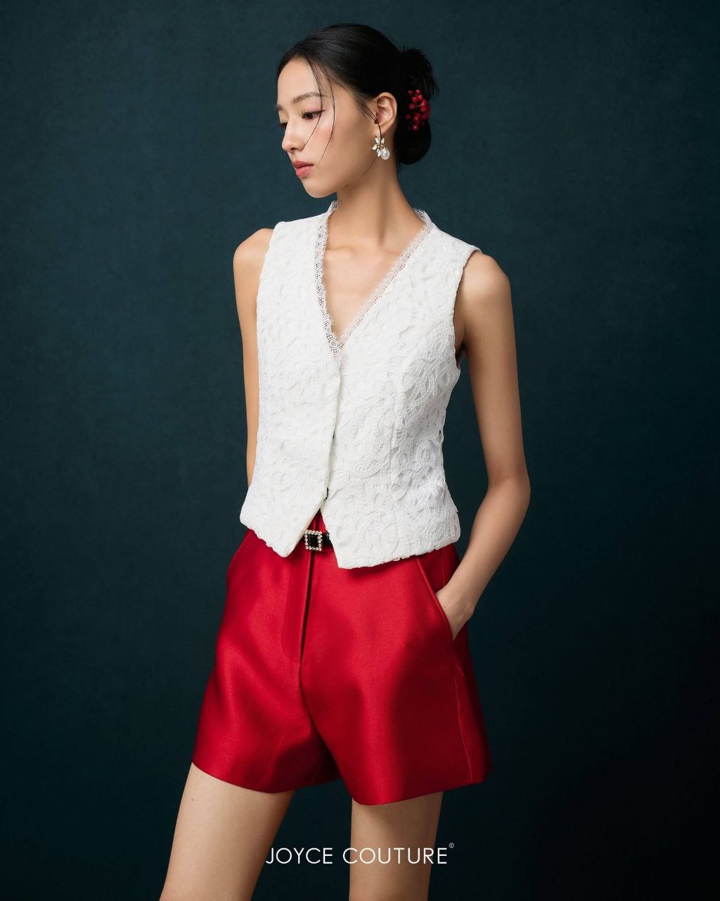 蕾丝V领马甲 T0770