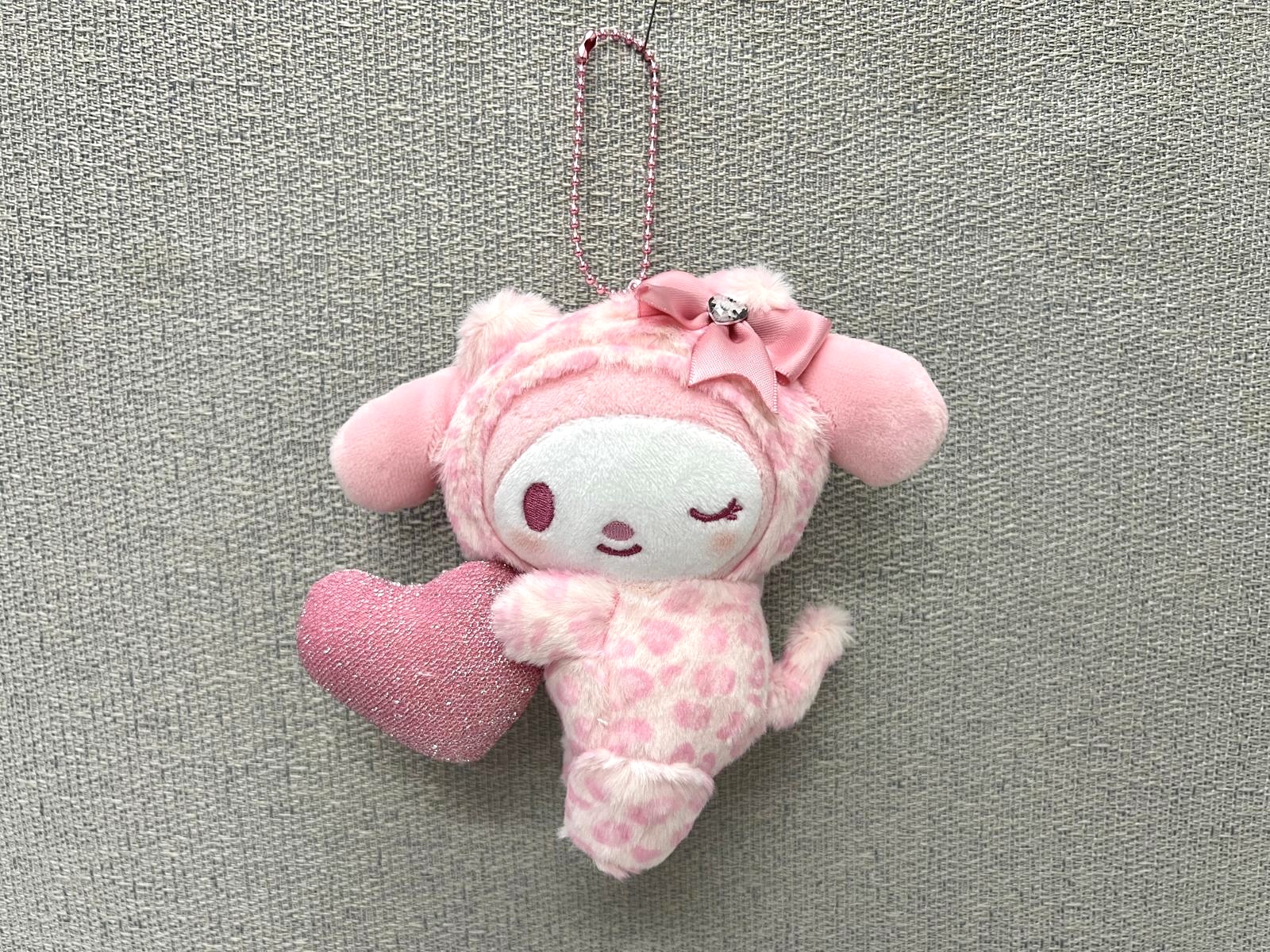 🎌日本限定 🎌 Sanrio 豹紋愛心造型公仔掛飾💕