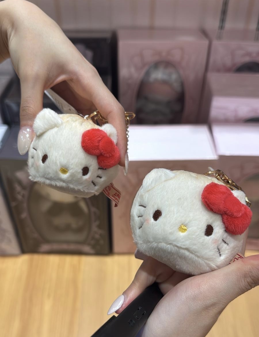 （下星期到貨）🌈上海限定Hello Kitty 早點系列公仔掛飾