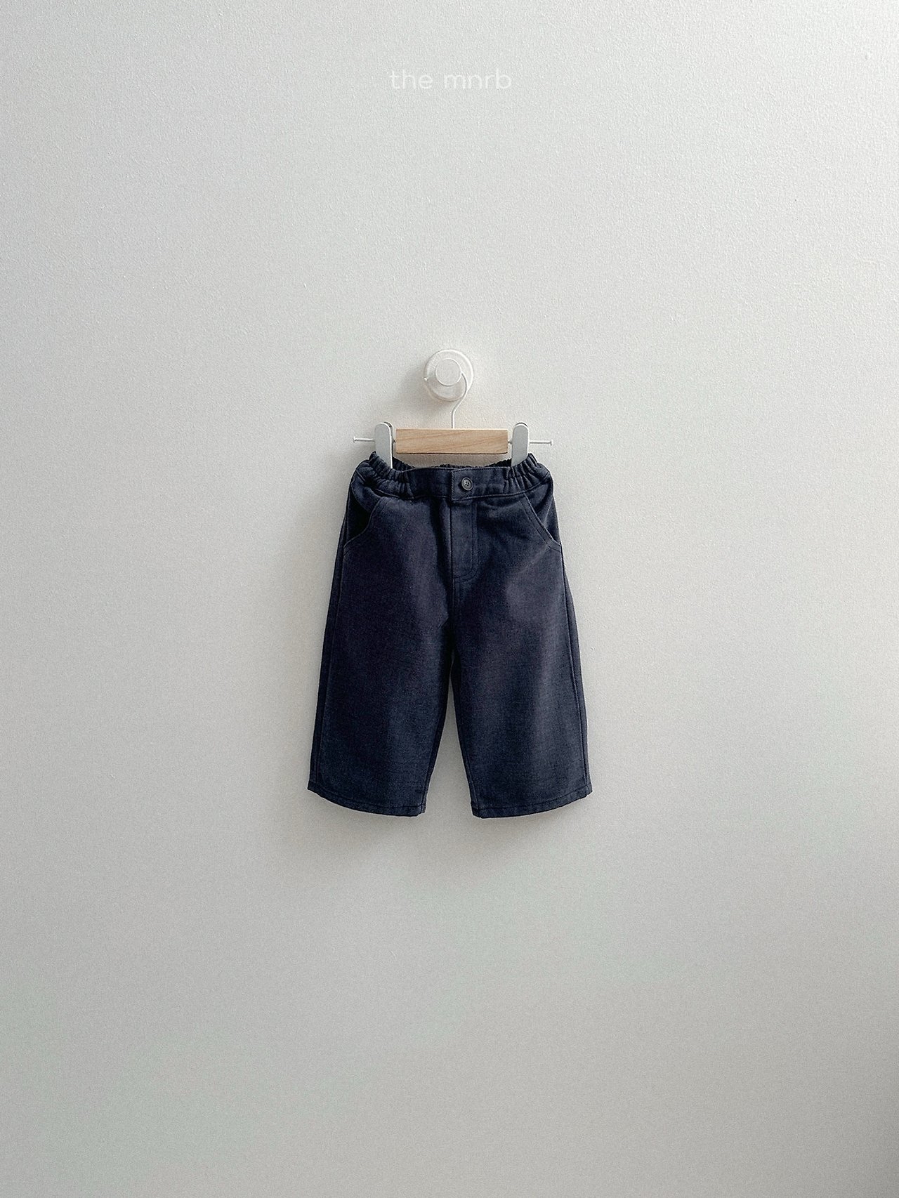 Mnirobe | Winter basic straight pants