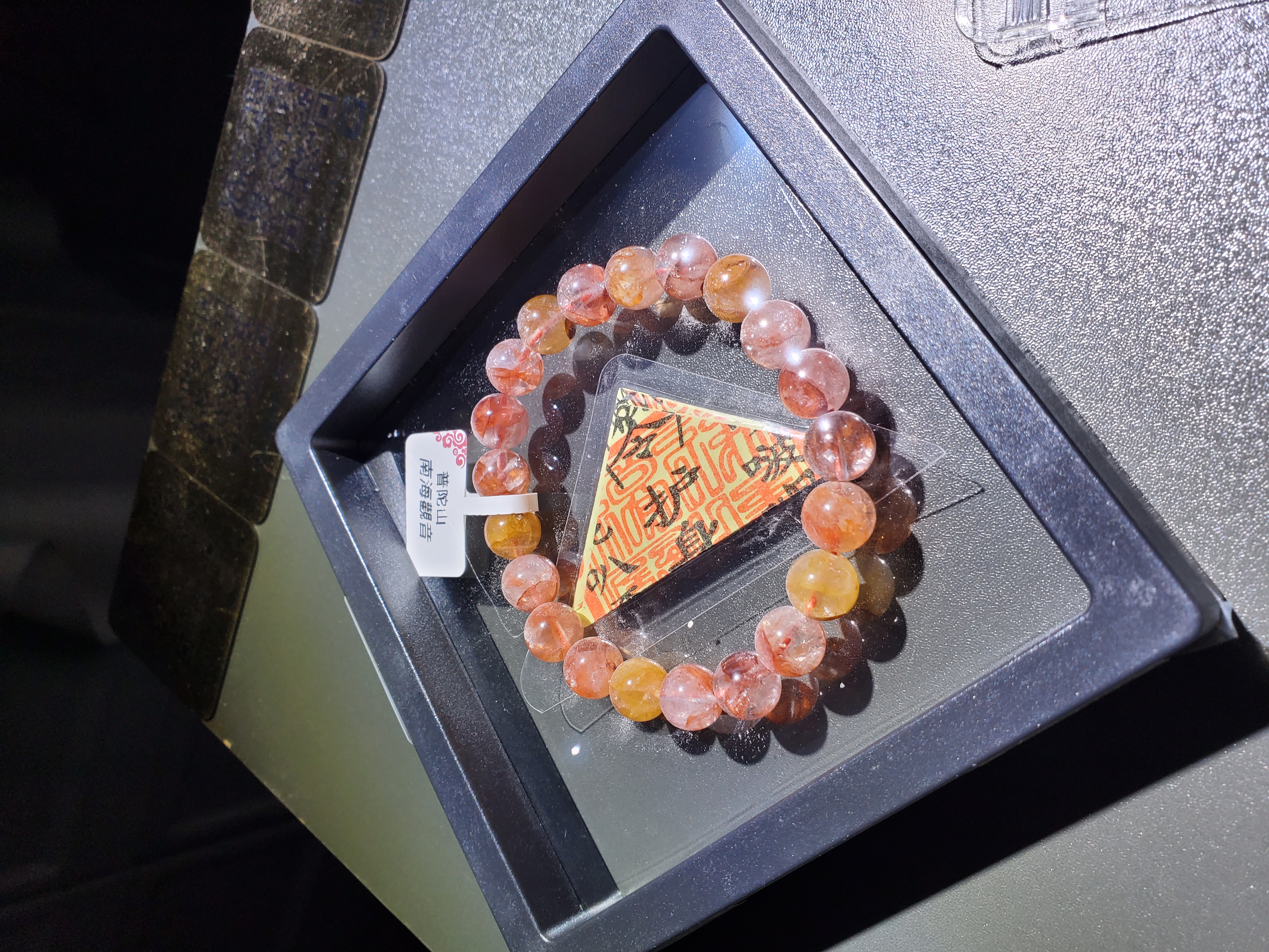 (已開光加持) 高質紅黃膠花水晶手串 9+mm (No.PUT792)