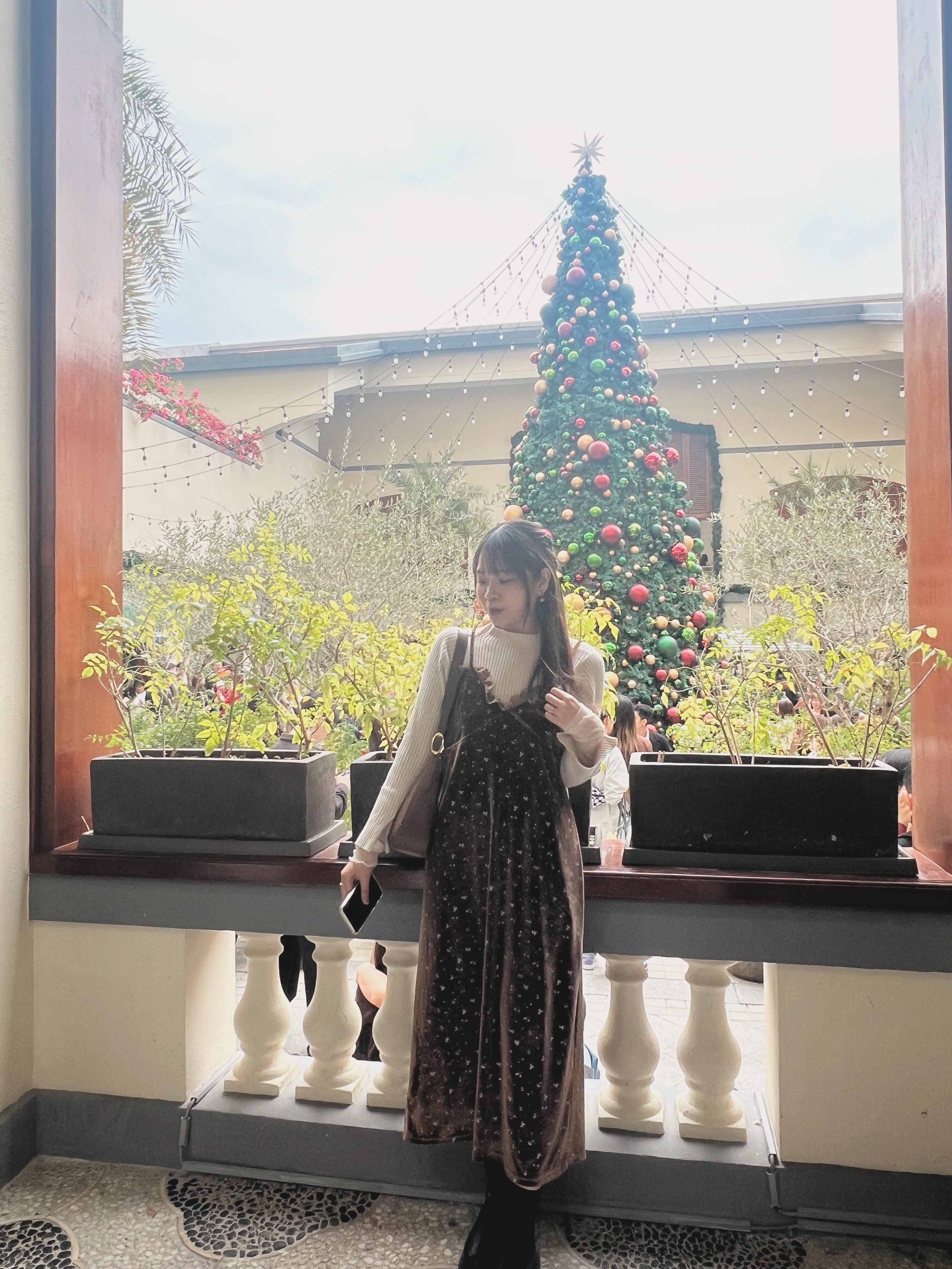 <限量現貨<JP> 浪漫x打卡Must Have 細帶蕾絲小碎花OPS* 可可啡