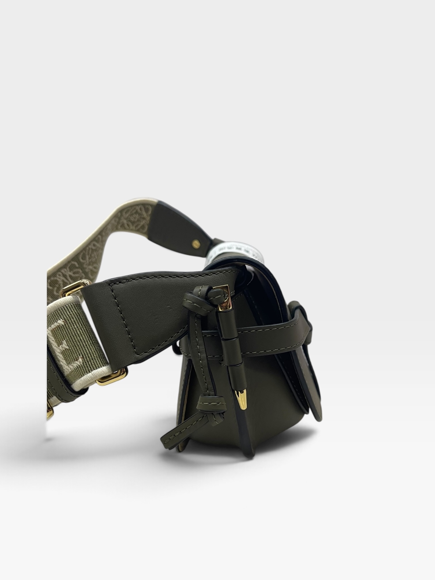 Pre-Owned LOEWE Gate Bag / Product Code: 102905