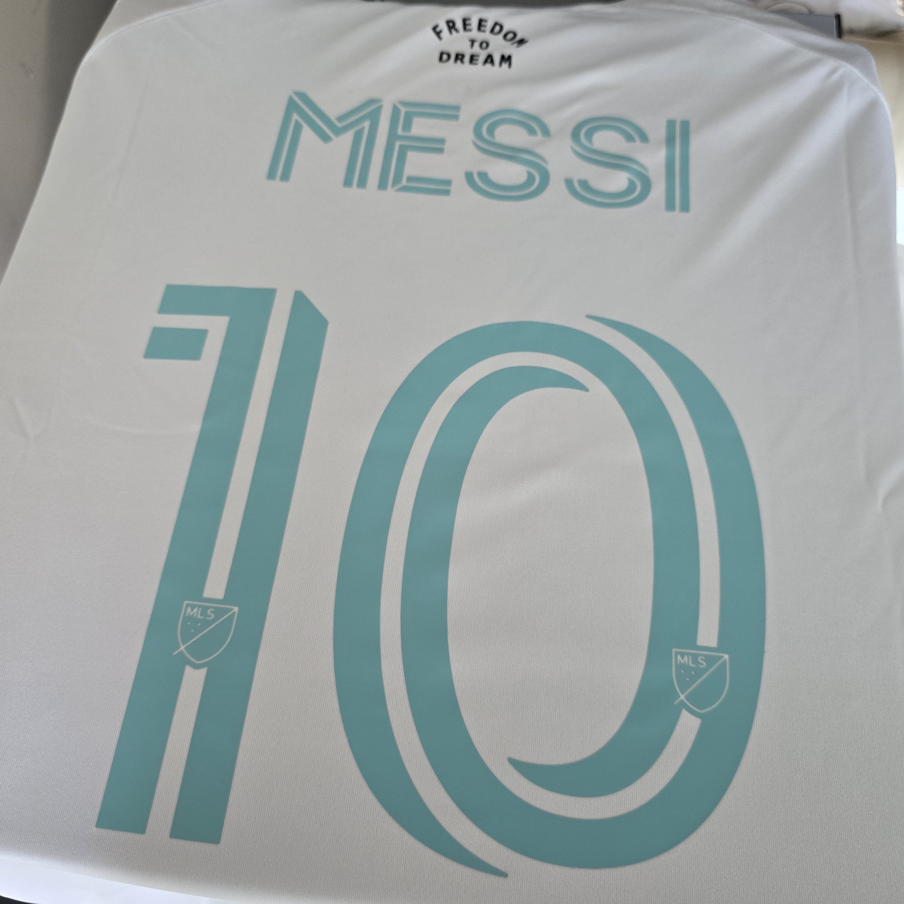 Adidas MLS Inter Miami 邁阿密國際 2026-27 「Cenit」三客球迷版球衣 (連MESSI印字) KE6326