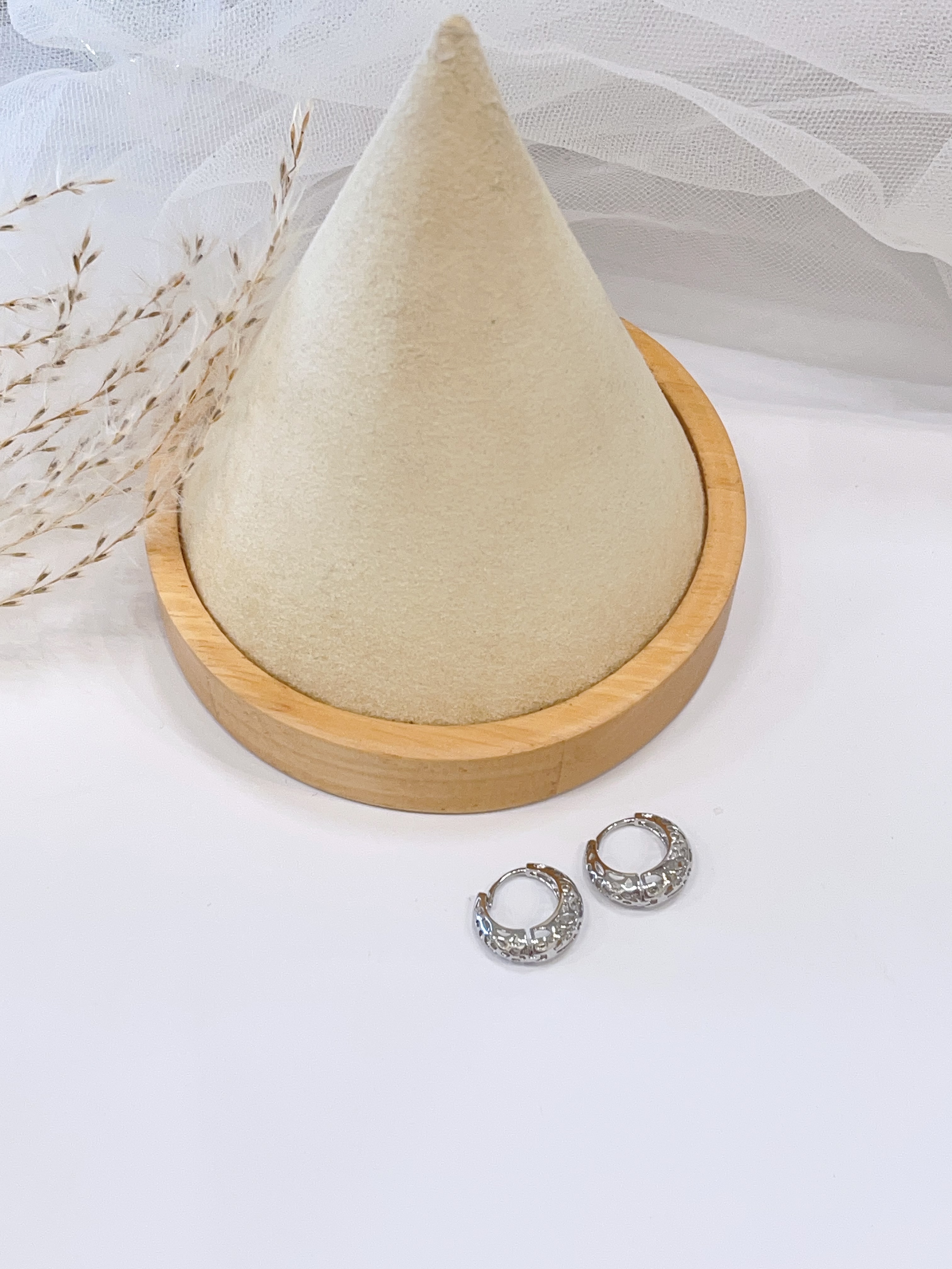 流纹镂空耳环⭐