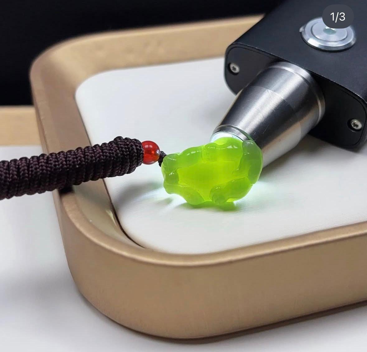 和田玉貔貅掛件