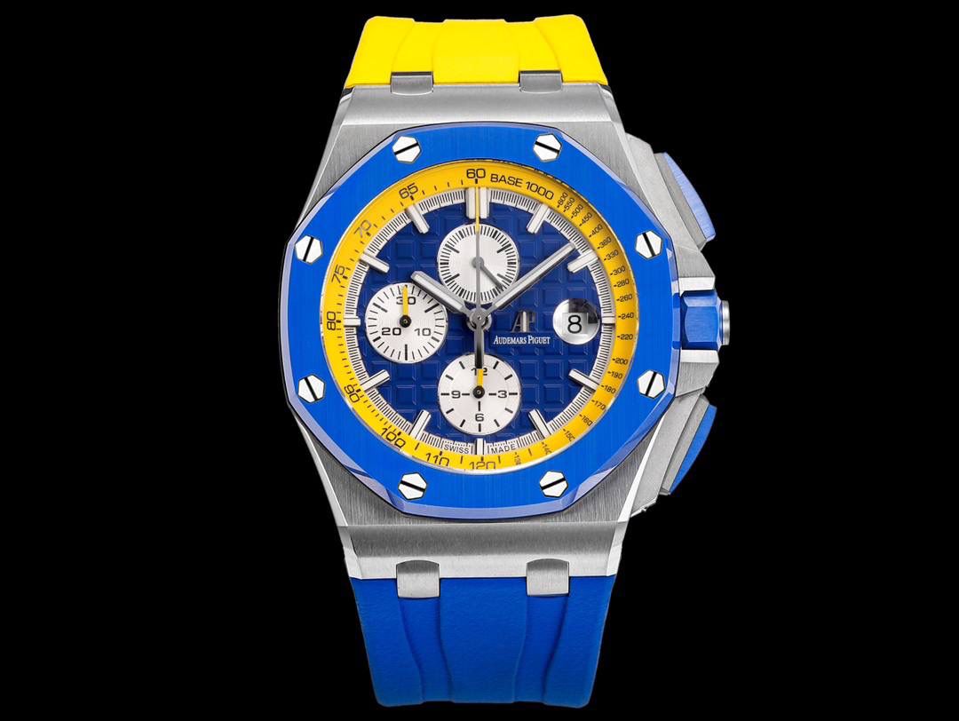 🚀皇家橡树离岸型26400/26238/26470系列正式登场！款式最全，做工最好的爱彼计时款腕表来了，有做工好的顶级货😍💯廉价的小厂货就别去考虑了！ 1，机芯采用12位小秒的定制版3126计时机芯，完美还原原版所有功能。经过精密打磨，大大加强了其稳定性。 2，其中碳纤维系列表壳采用全新碳纤维复合材料——「Carbon TPT® B.4」打造，这种高科技材料比常规 Carbon TPT® 密度提高4%，纤维硬度提升15%，树脂强度提升30%，材料结构经过各项异性优化，保持轻盈同时无比坚韧，提供迄今最强的抗冲击性能。 3，字面颜色均采用目前最先进电镀技术，非几年前的简单喷漆技术。每一个巧克力格纹装饰，通过CNC级别打磨，无限接近原版。 4，同步原版搭载微微活动头粒，胶带采用进口氟橡胶材质，皮带采用美洲鳄鱼皮材质，更加耐磨耐造。