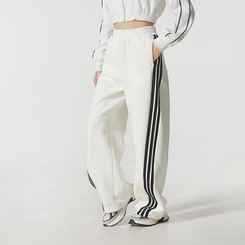 Adidas #KB7602$210條。