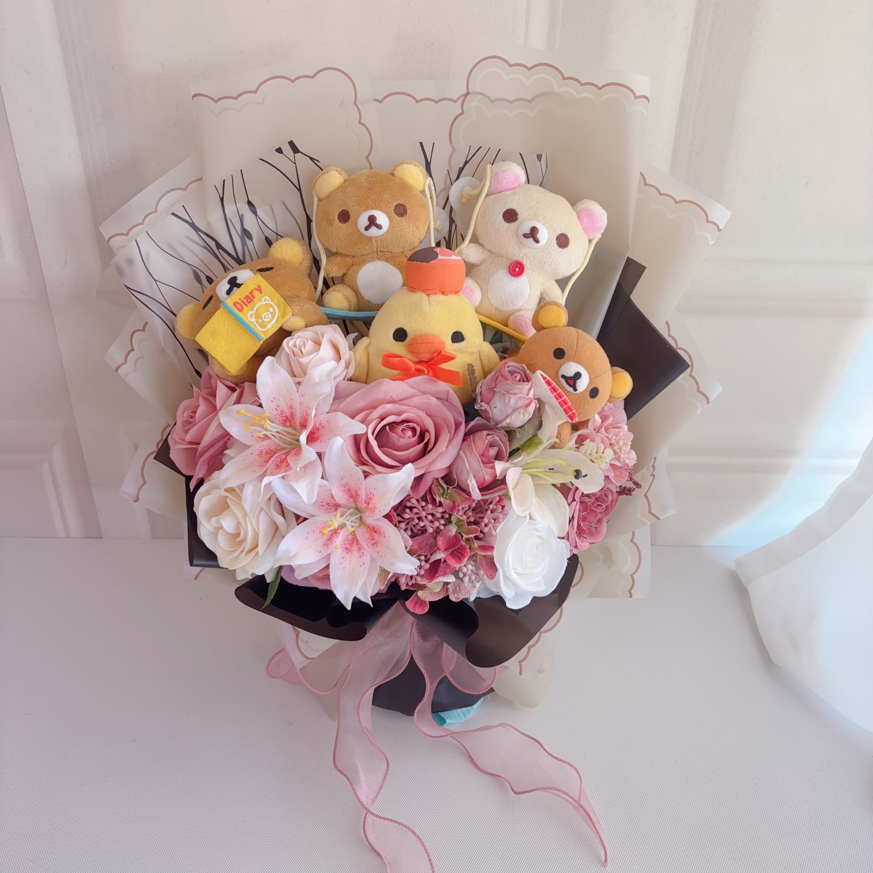 (費現貨)鬆弛熊公仔花$700