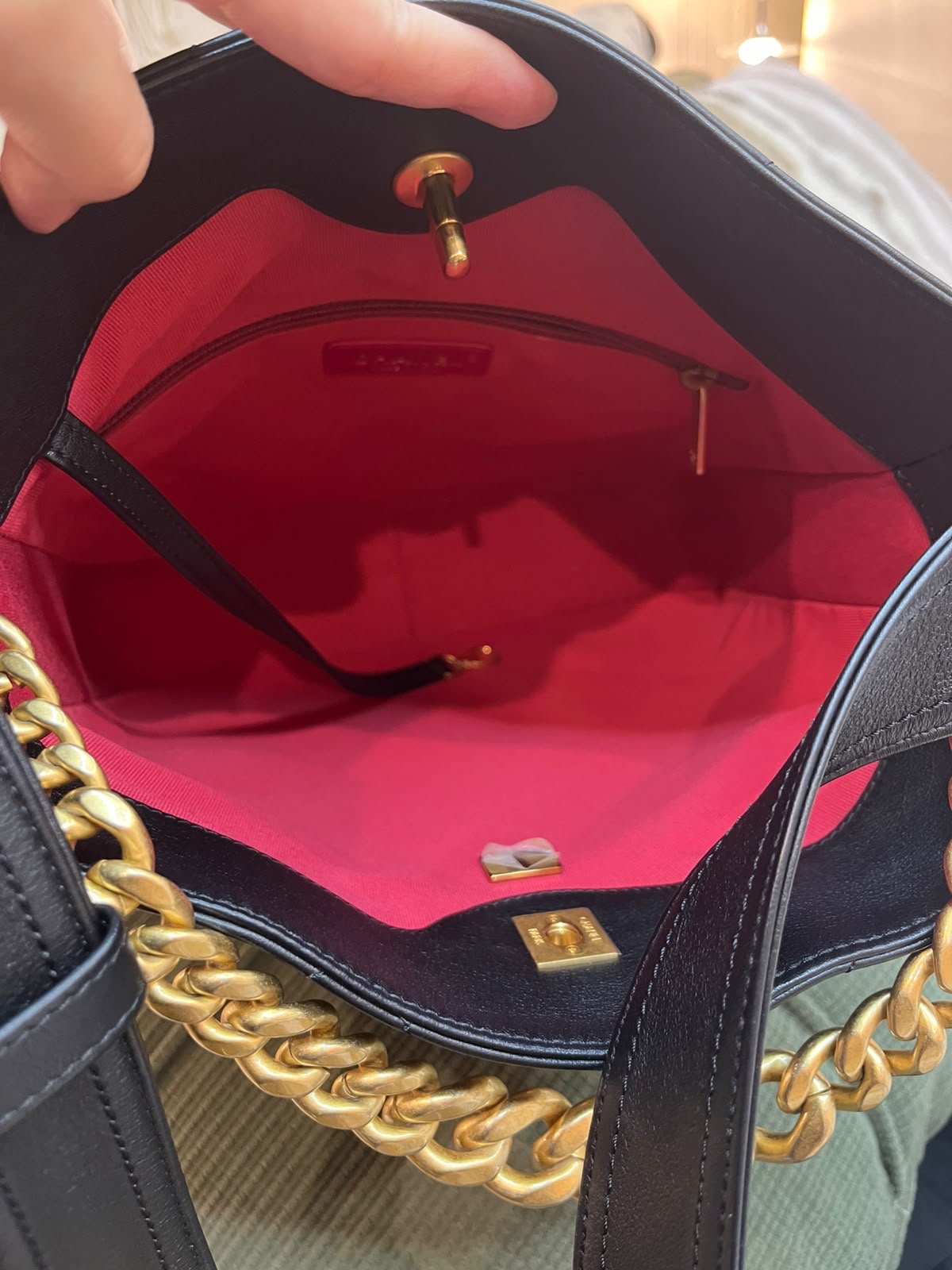 Chanel easy mood Hobo Bag AS2844 bucket bag,100%Authentic, 98%New ✅香港專門店收據✅晶片✅Dust bag✅Box