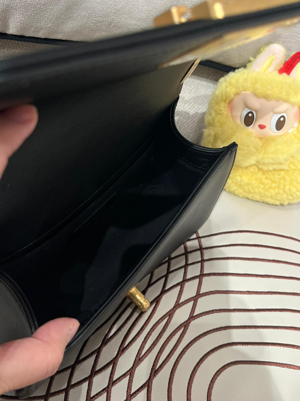 Chanel boy 20cm A67085 黑色牛皮金扣,100%Authentic ,98%new ✅晶片✅dust bag ✅盒