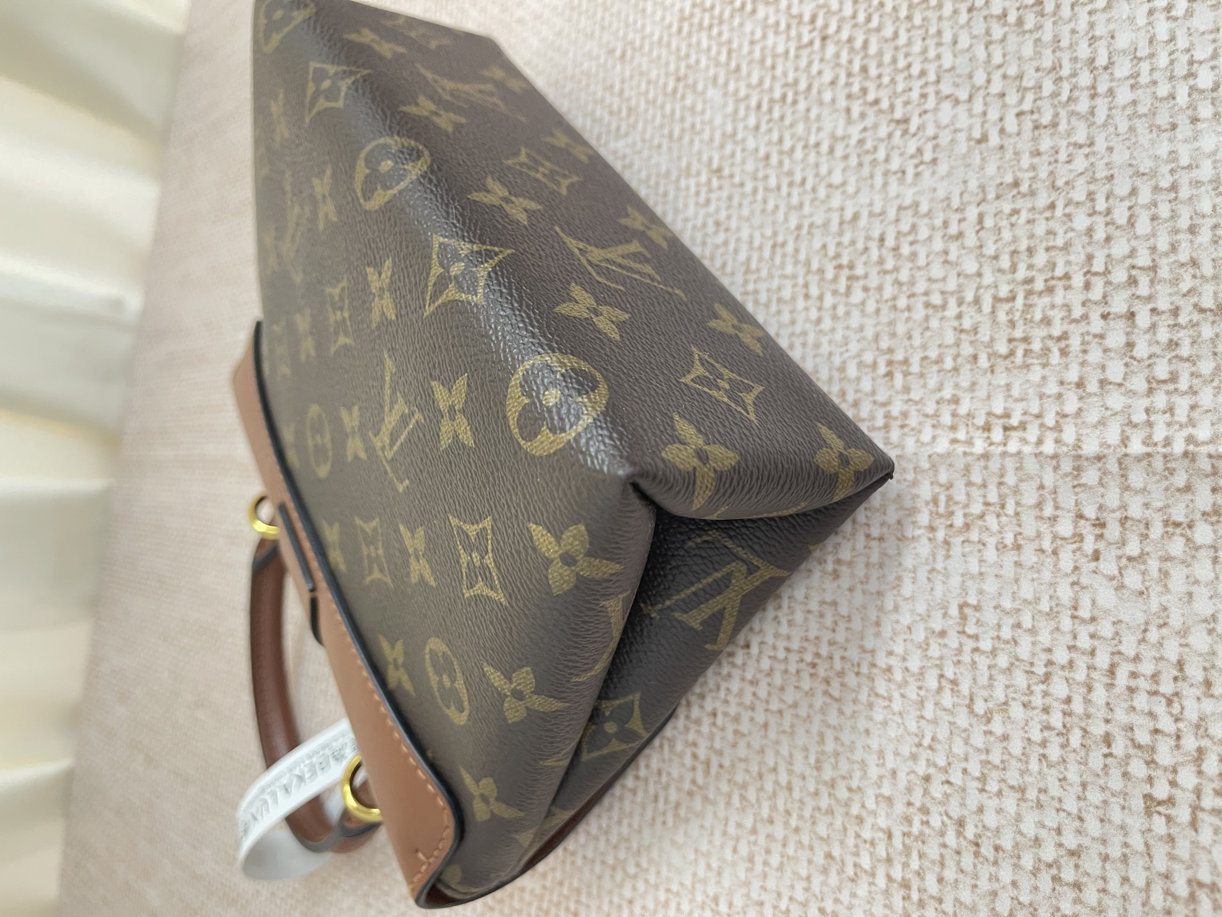 Pre-owned Louis Vuitton Locky BB Monogram Canvas Crossbody Bag/ Product Code: 26041911