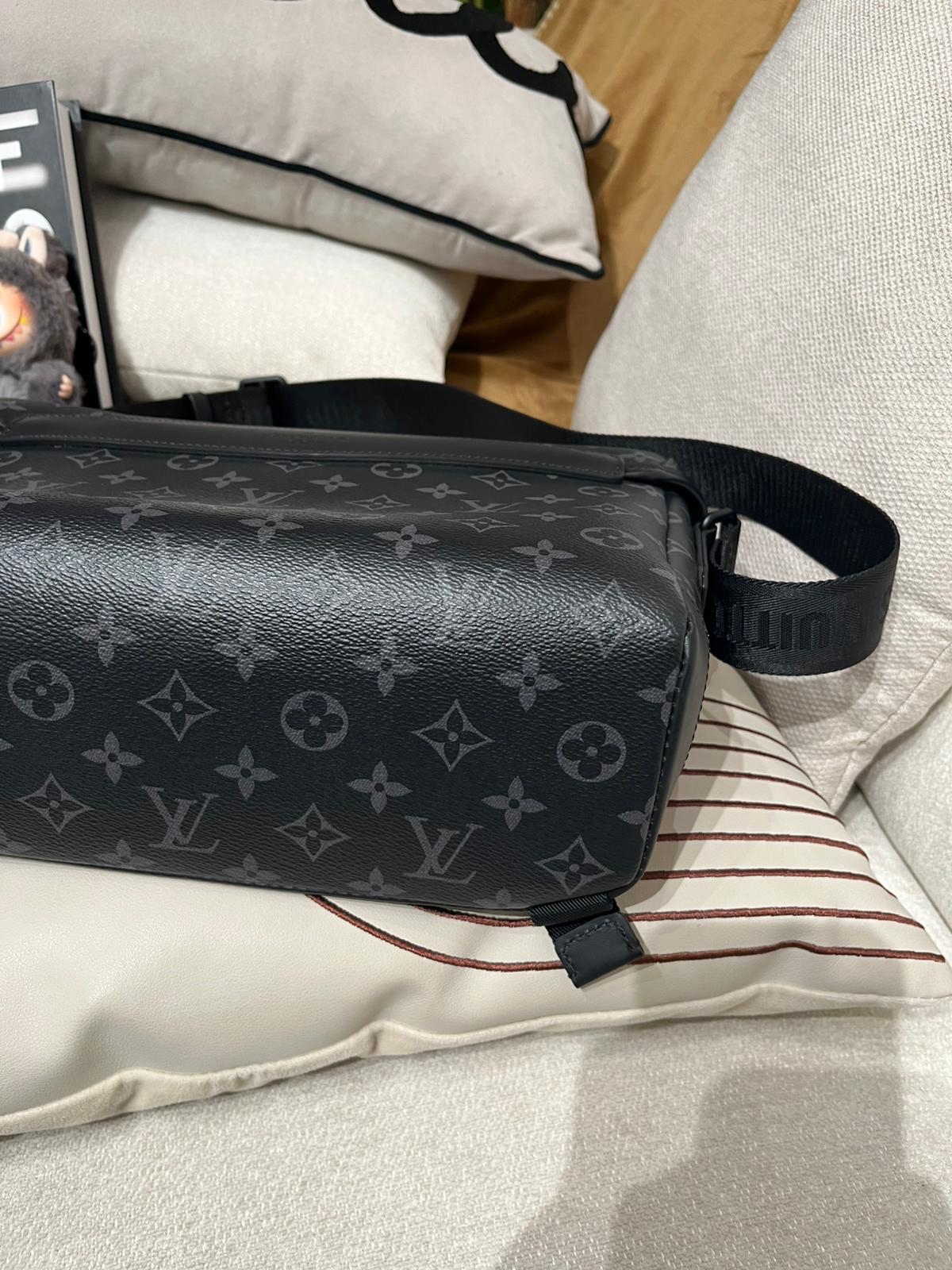 Lv Messenger Voyager PM M12517 NFC  100%Authentic,98%new✅dust bag 