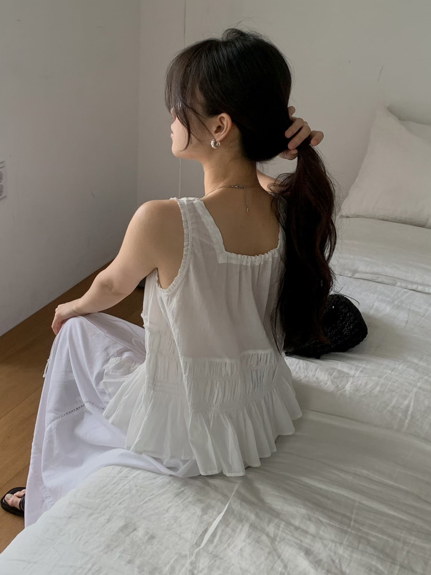 Lovely shirred front-open top