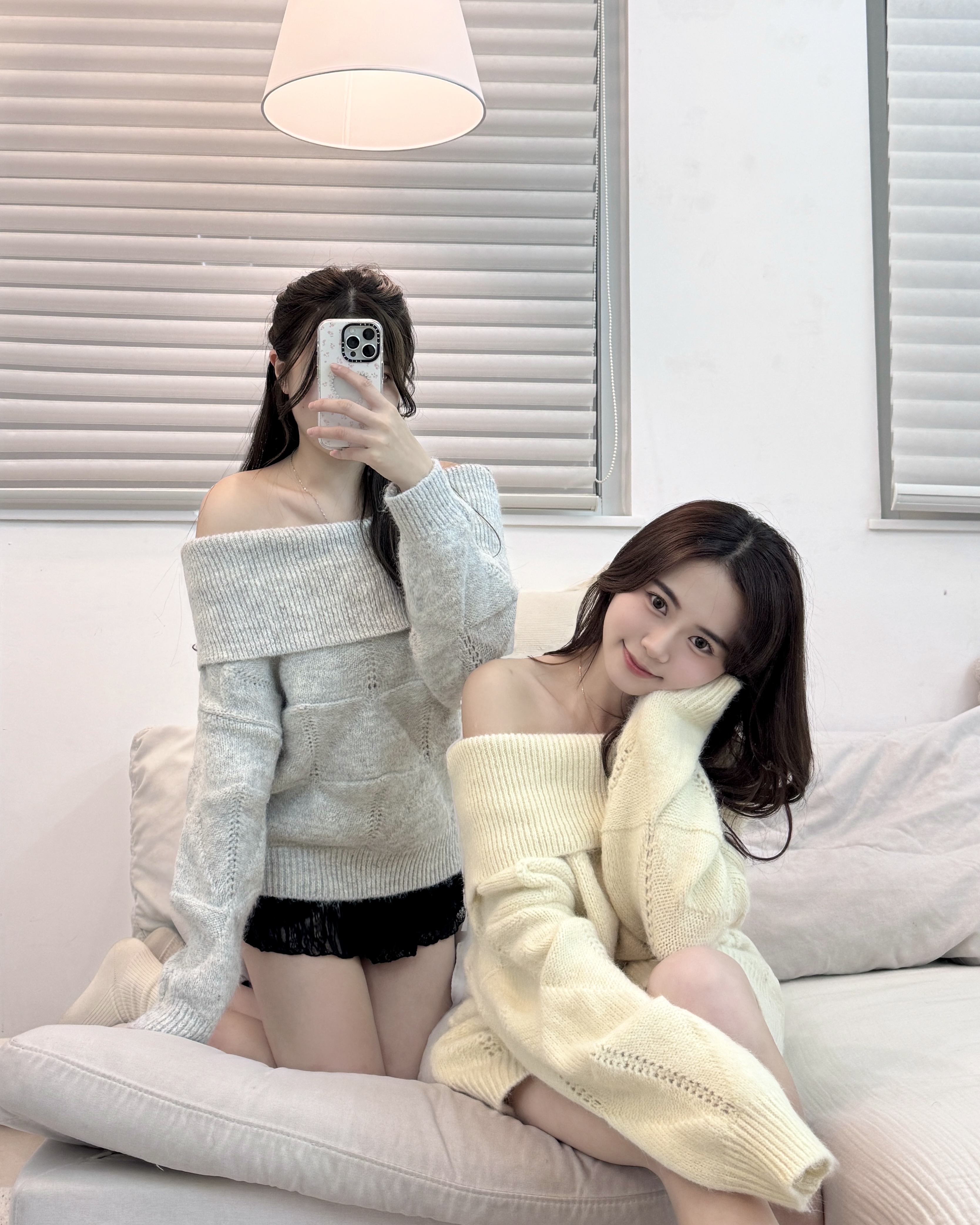 【 🎬 韓國已停產！最後現貨🩶秋冬必備慵懶感～暗格紋反領一字膊兩穿上衣!⚑】 Onni Cozy Oversized Knit(兩色入)