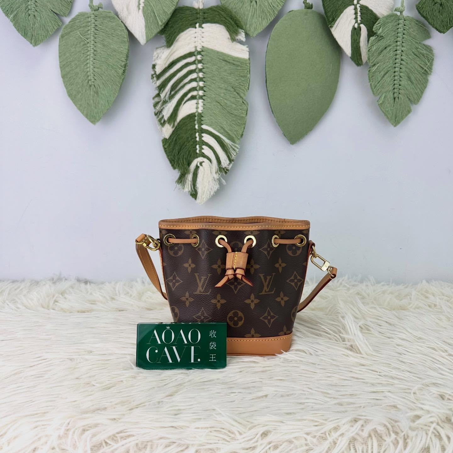 LV 🤍PRE OWNED Nano Noé 小水桶包 晶片款 全套有單🤎