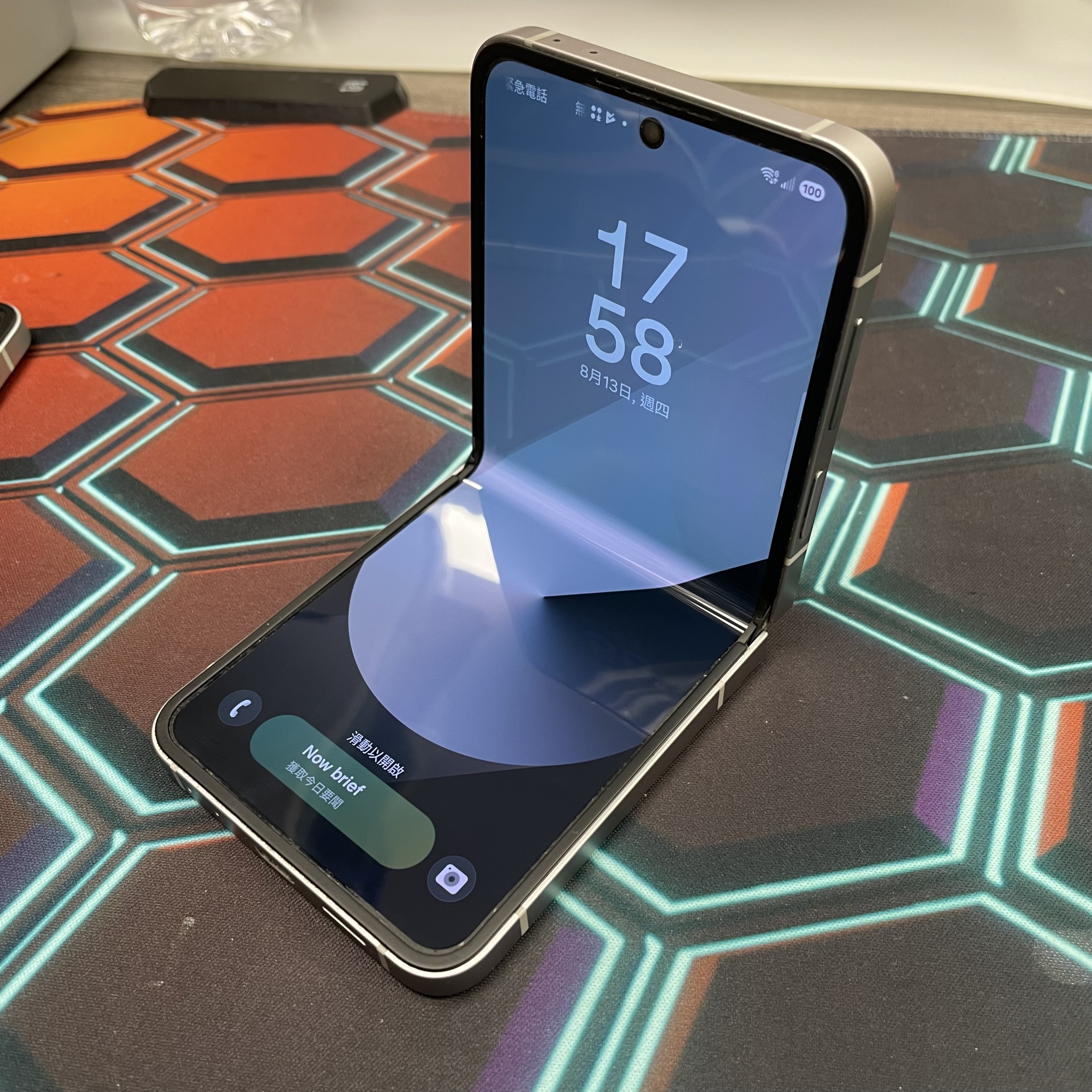 *7356 Galaxy Z Flip 6 勁靚機 12+256GB 銀色 sliver