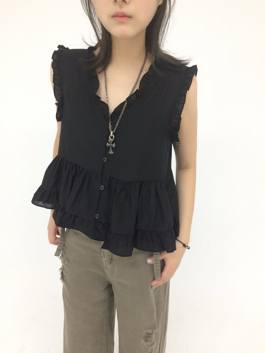 輕盈ruffles vest 
