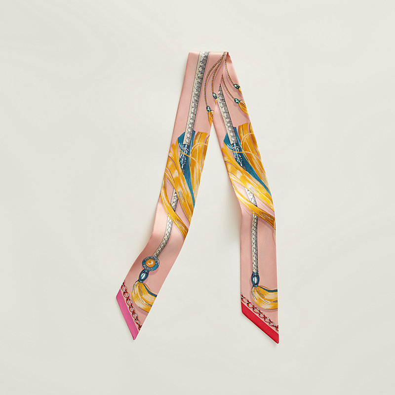 Hermès 全新🆕 100%絲 Cavalcades圖案 Twilly