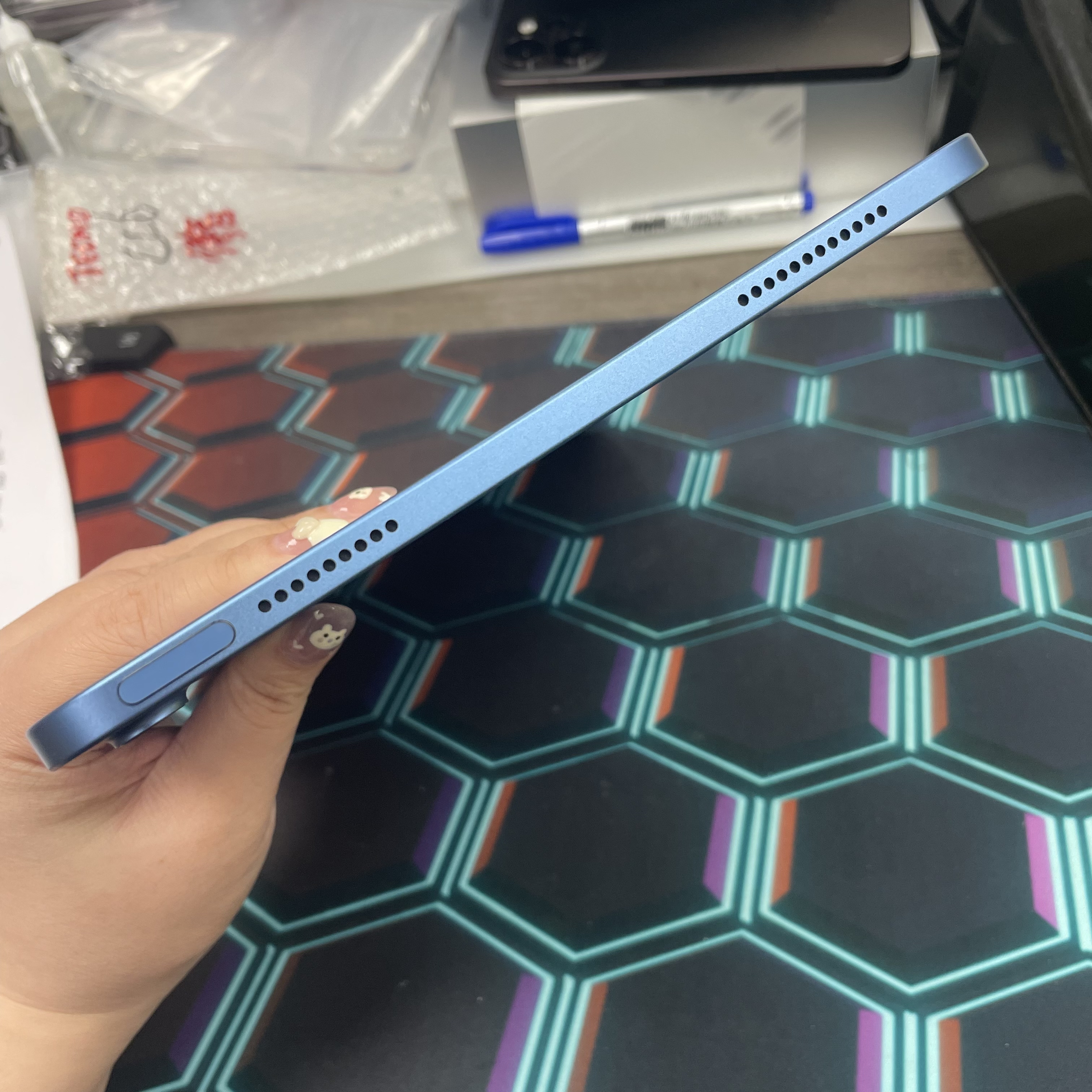 *6786 iPad 11 未使用品 128GB WIFI版 藍色 blue
